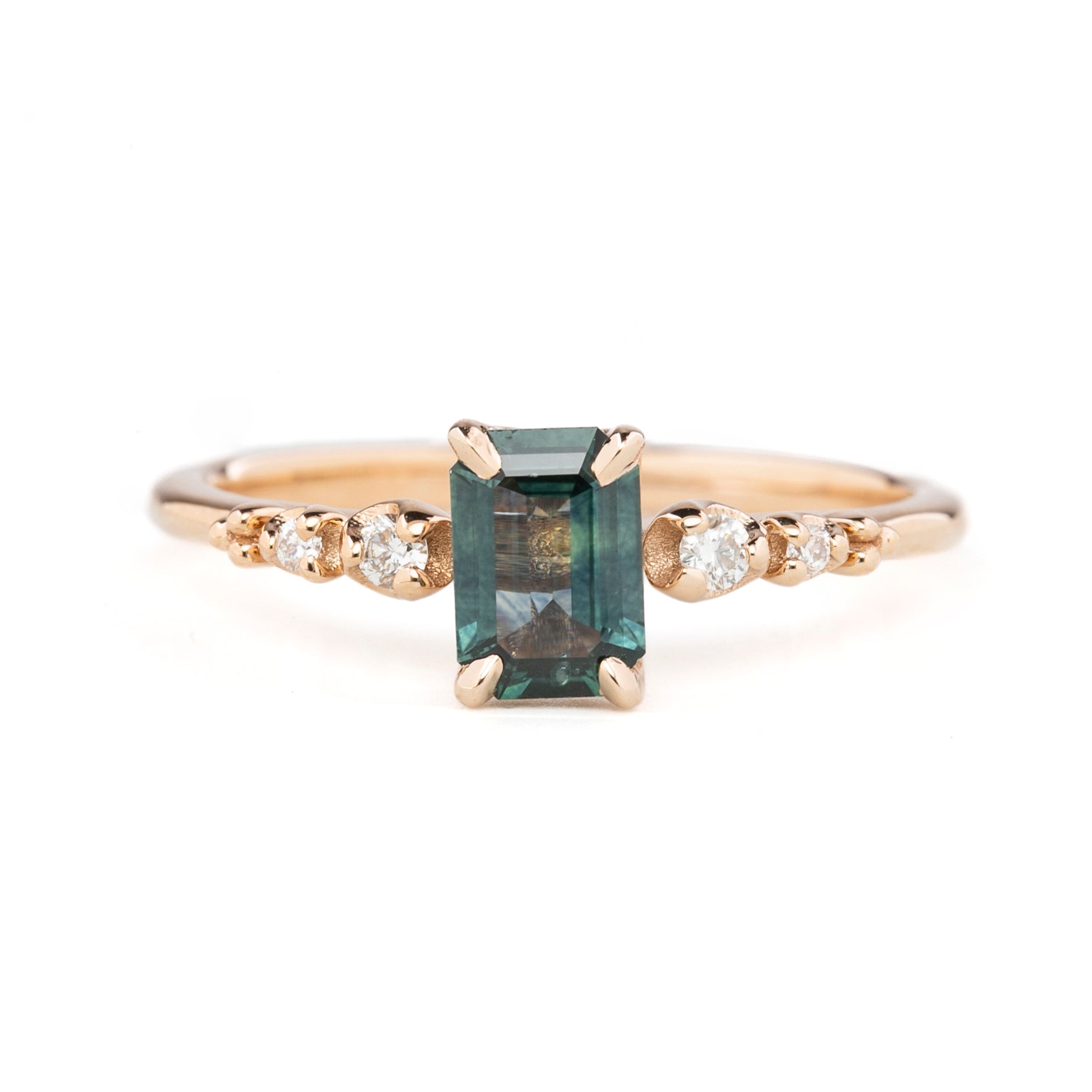 【一点物】エステルリュクスリング ・0.75ct・加熱モンタナ産ブルーサファイア・K14RG