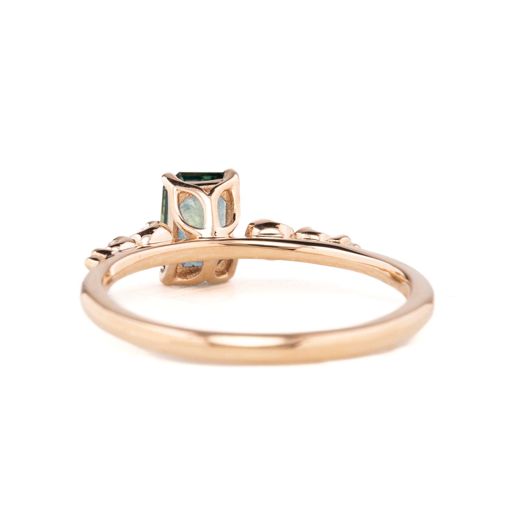 【一点物】エステルリュクスリング ・0.75ct・加熱モンタナ産ブルーサファイア・K14RG