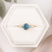 【一点物】エミリーグランドリング ・1.18ct・加熱モンタナ産ティールブルーサファイア・K14YG