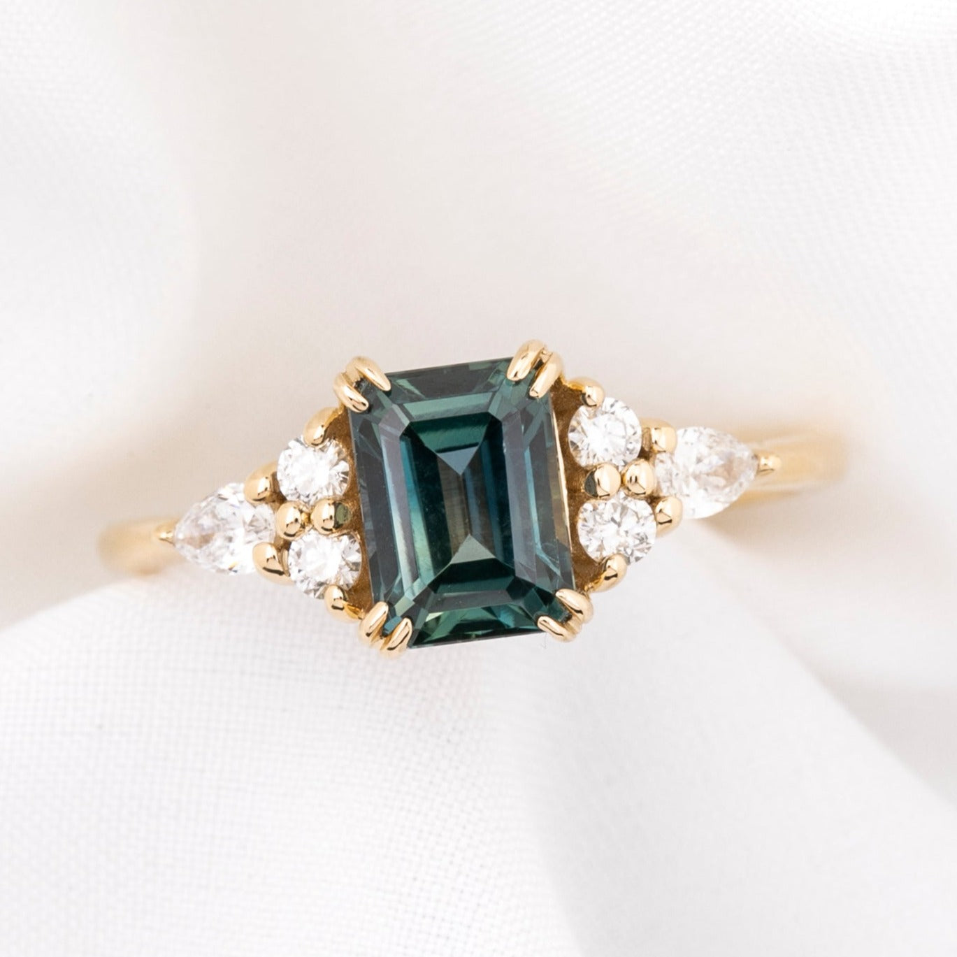Remi Ring, 1.27ct Emerald Montana Sapphire