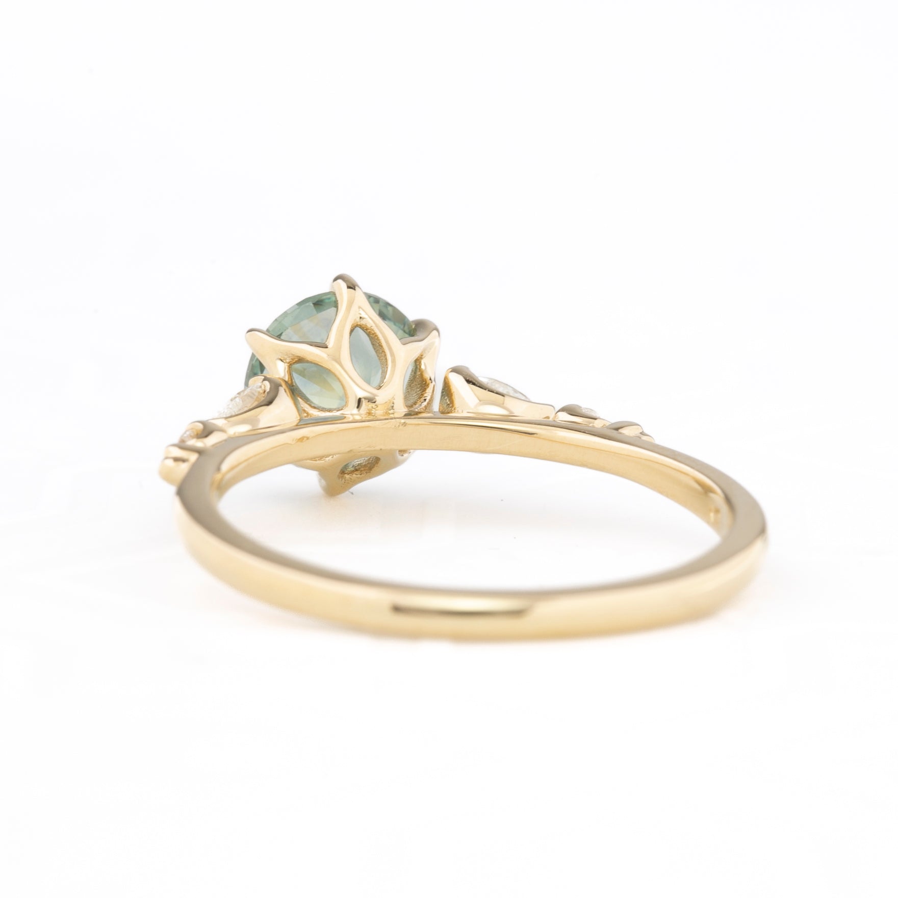 Estel Fleur Petal Ring, 1.33ct Montana Sapphire