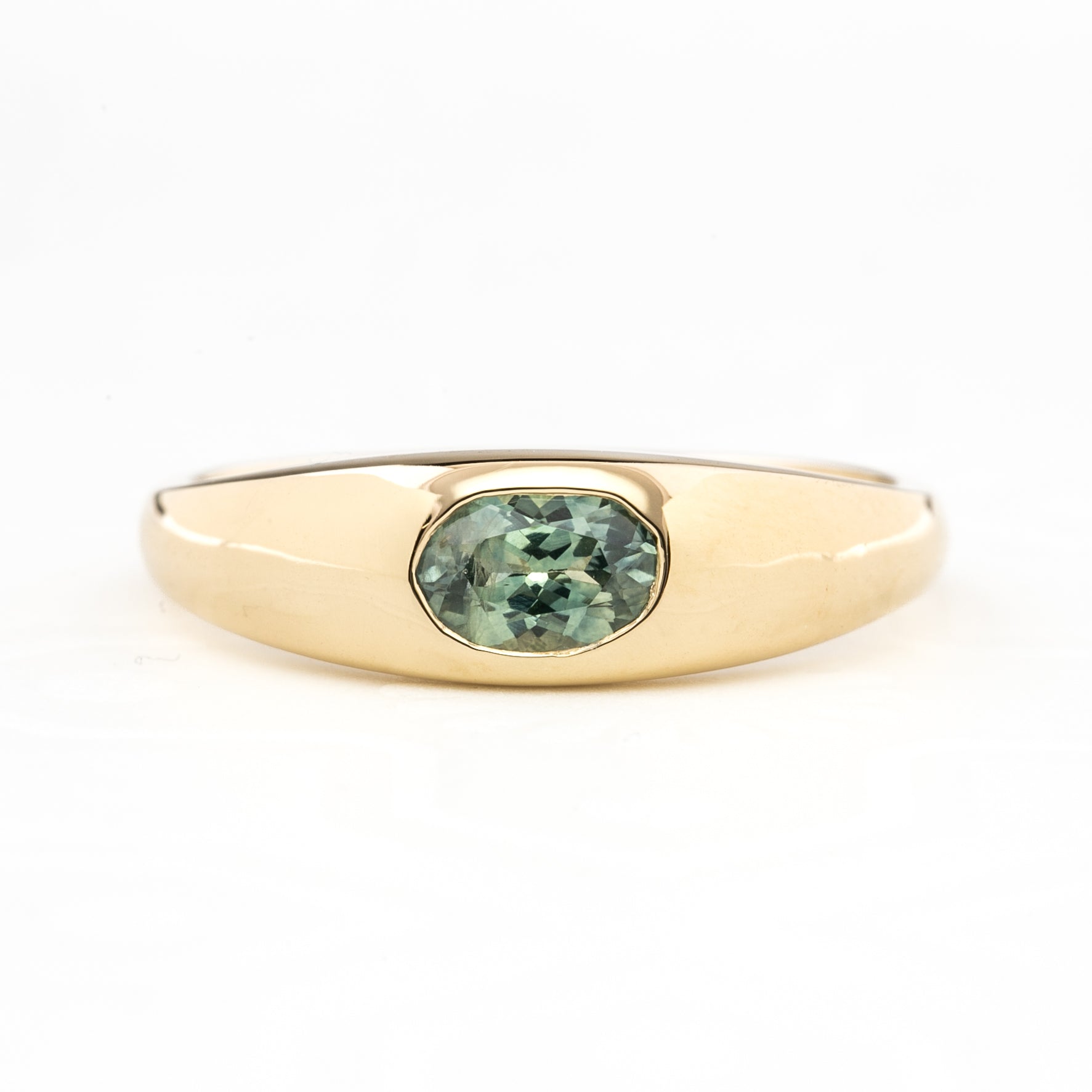 Dome Ring, 0.61ct Montana Sapphire, oval shape gemstone