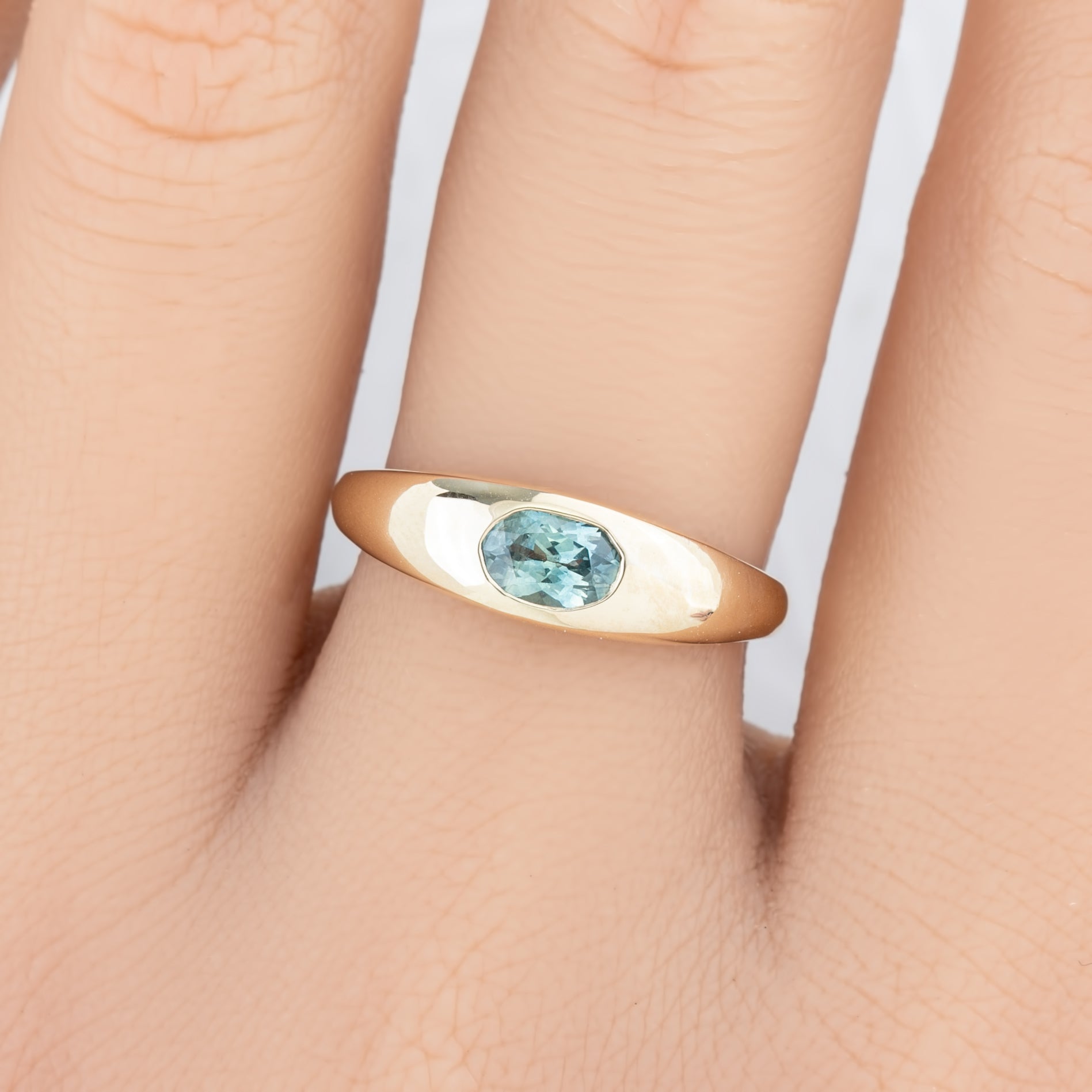 Dome Ring, 0.61ct Montana Sapphire, oval shape gemstone