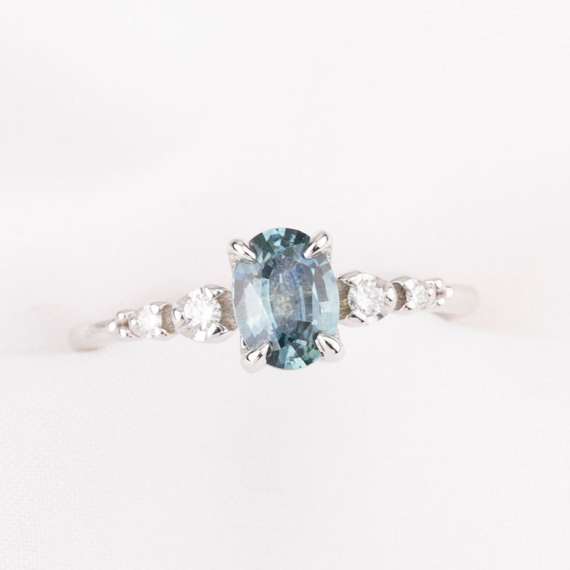 Estel Fleur Ring, 0.81ct Montana Sapphire, oval shape gemstone