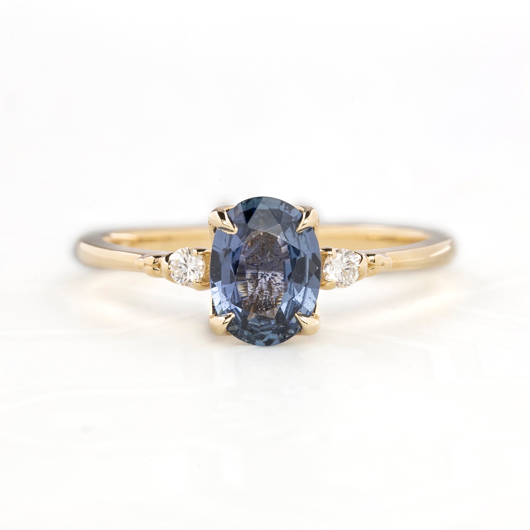 Estel Ring, 1.06ct Srilanka Sapphire, oval shape gemstone