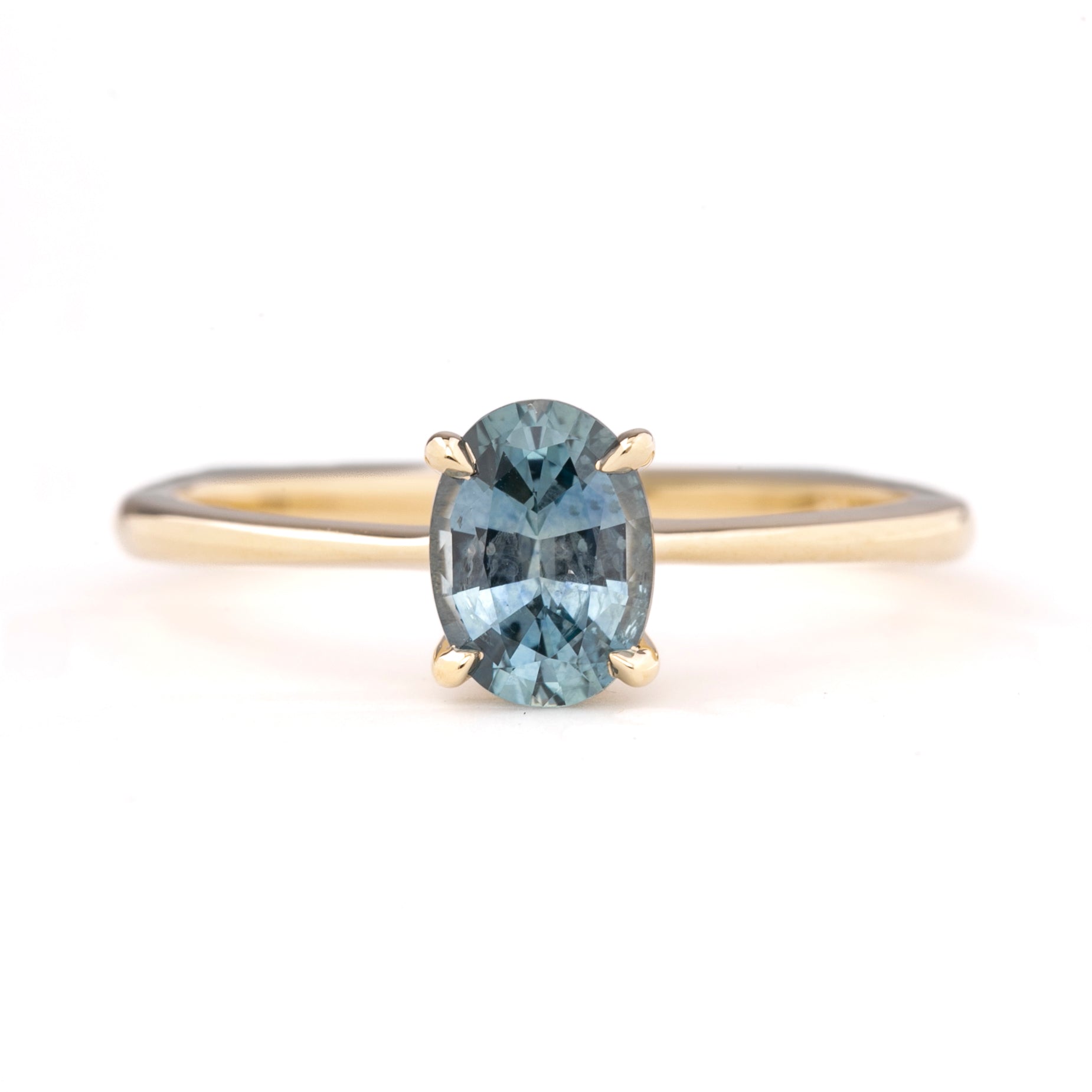 Nina Ring, 0.90ct Montana Sapphire, oval shape gemstone