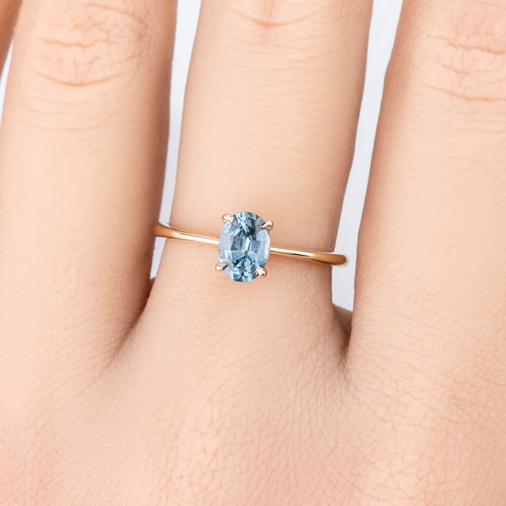 Nina Ring, 0.90ct Montana Sapphire, oval shape gemstone