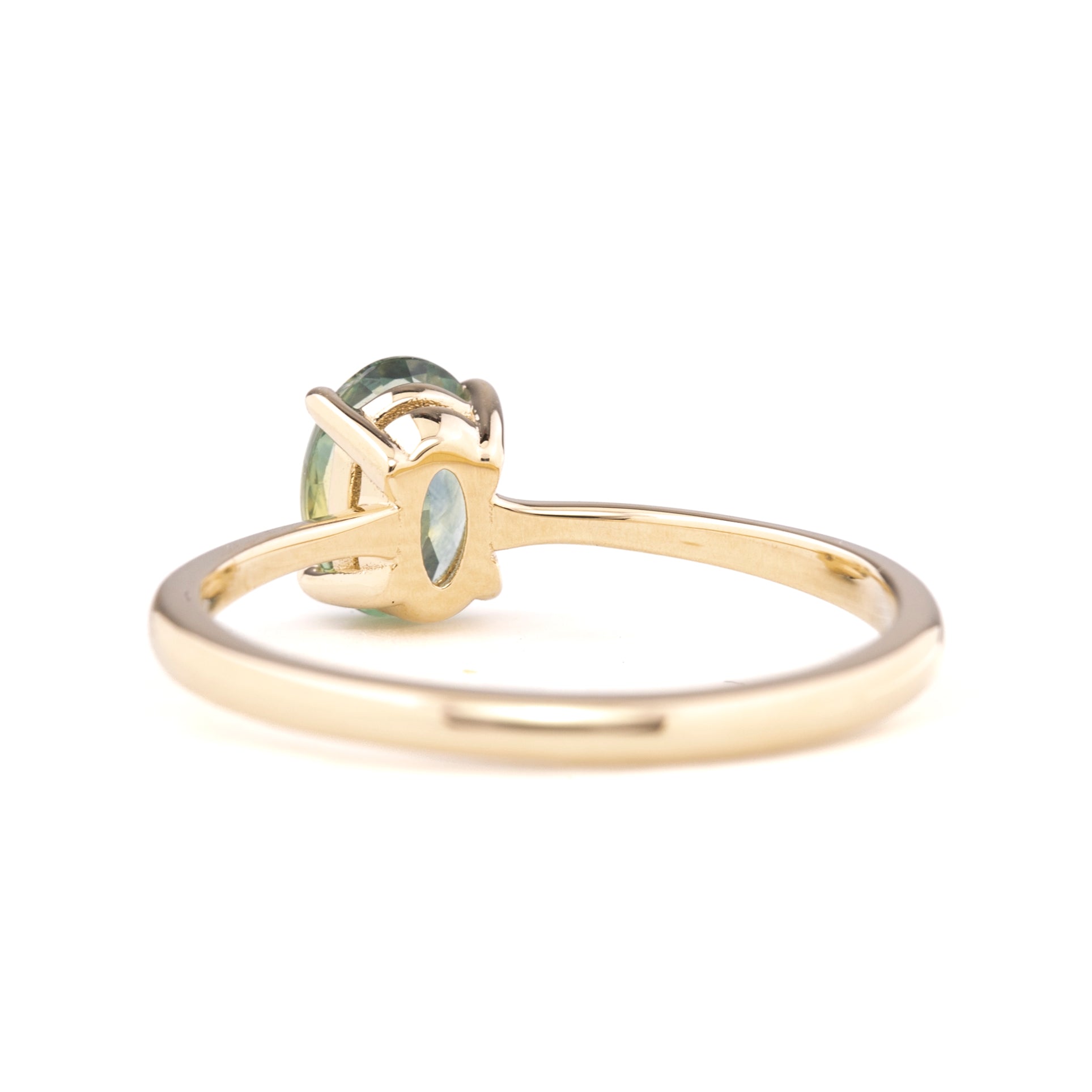 Nina Ring, 0.92ct Montana Sapphire, oval shape gemstone