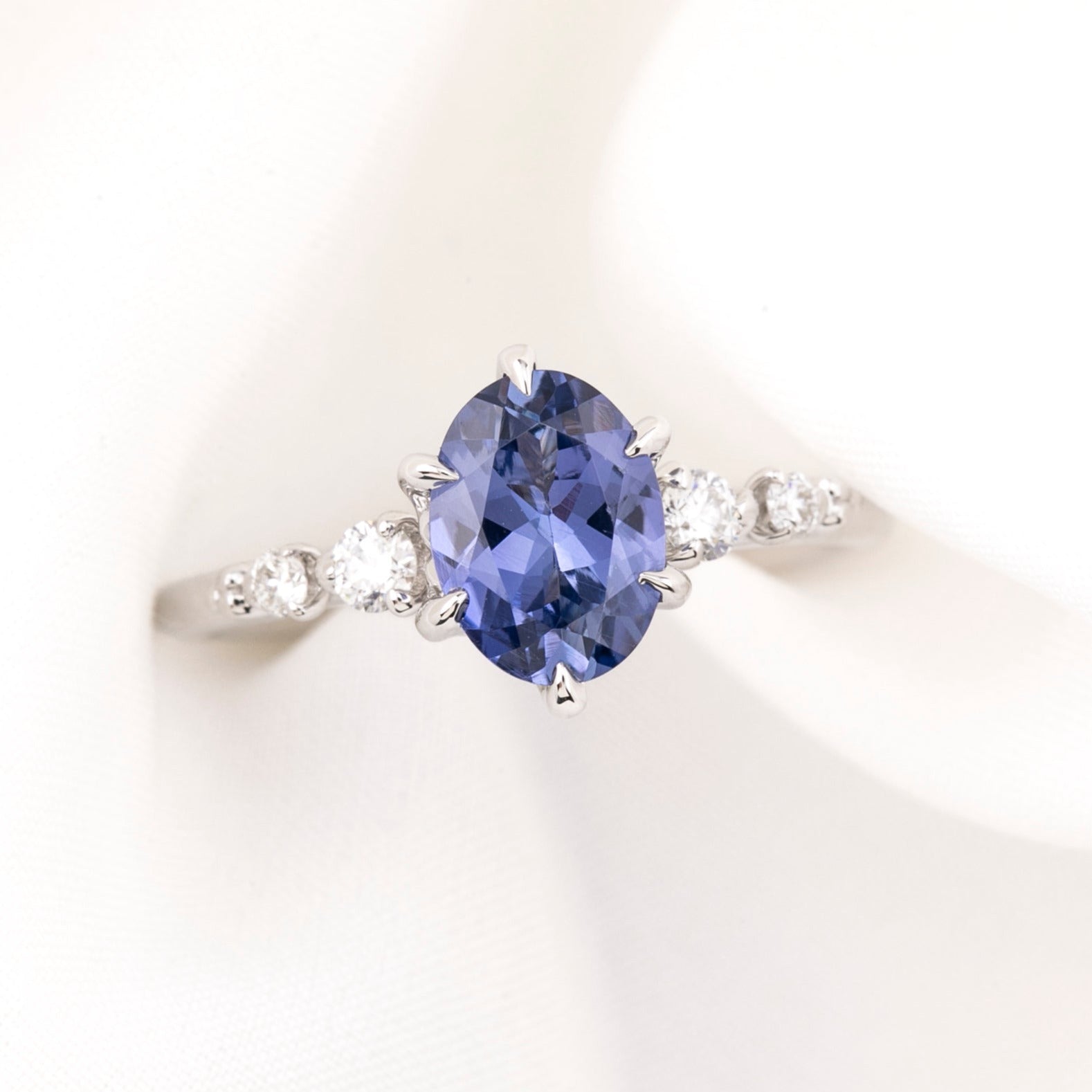 Estel Fleur Ring, 1.56ct Umba Sapphire, oval shape gemstone