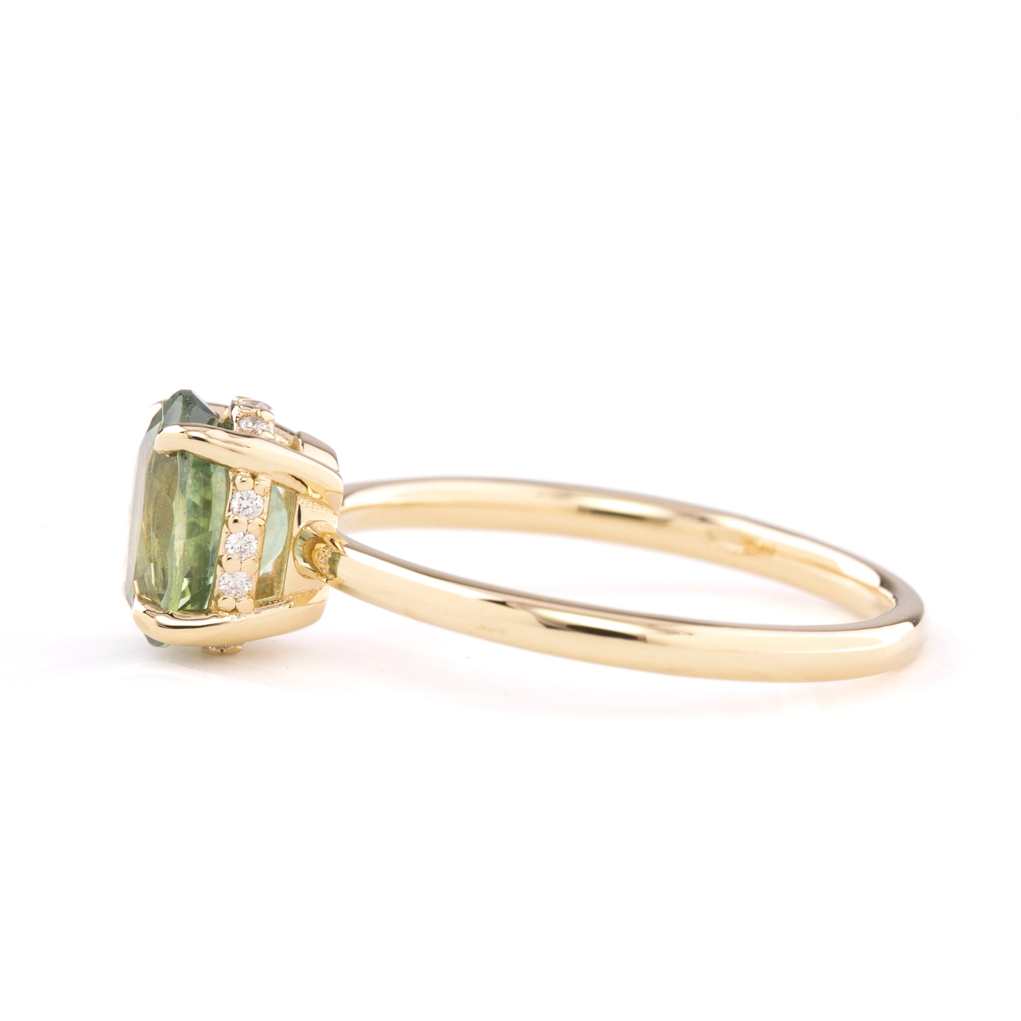 Athena Ring, 1.74ct Montana Sapphire, oval shape gemstone