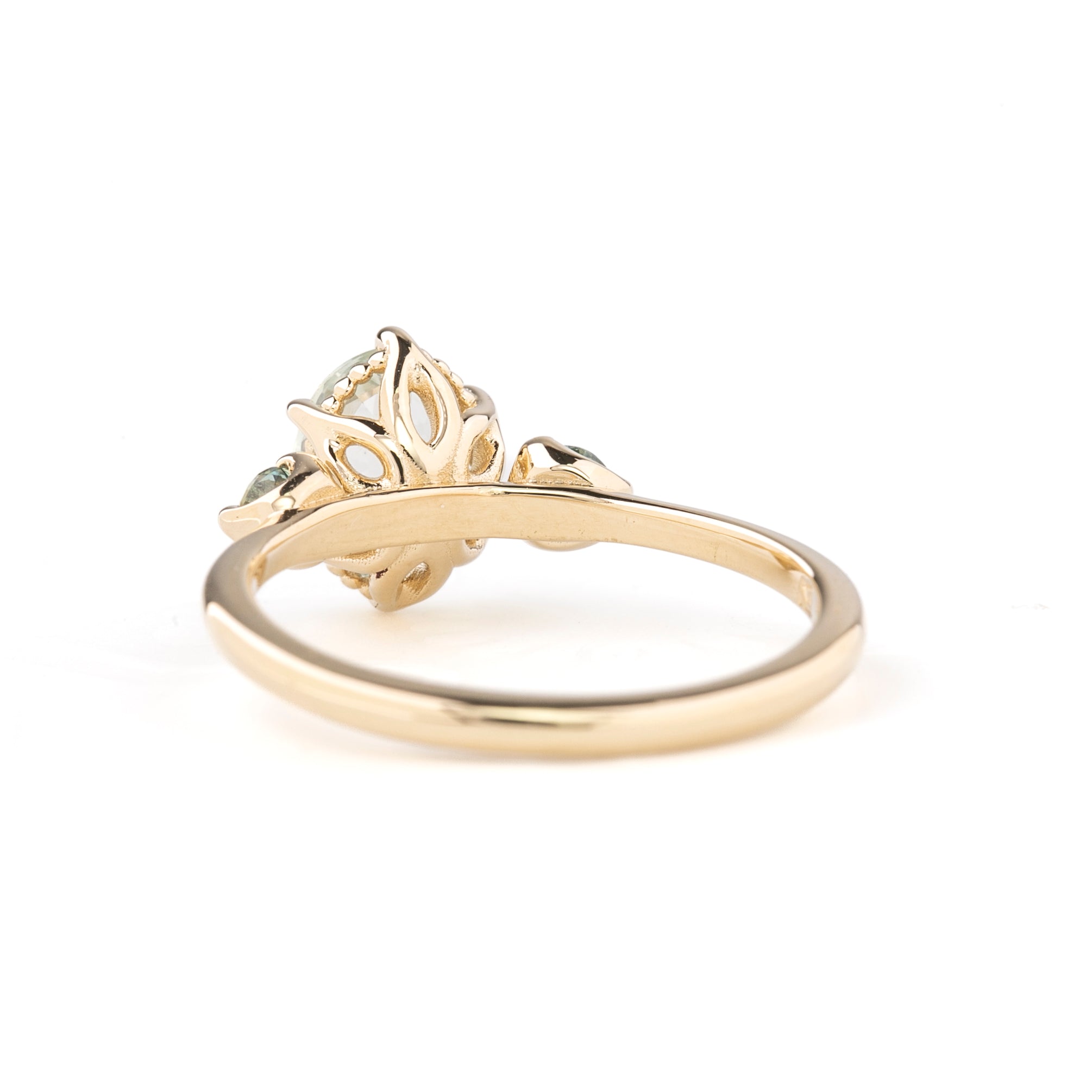 Ayana Ring, 1.23ct Unheated Madagascar Sapphire, oval shape gemstone