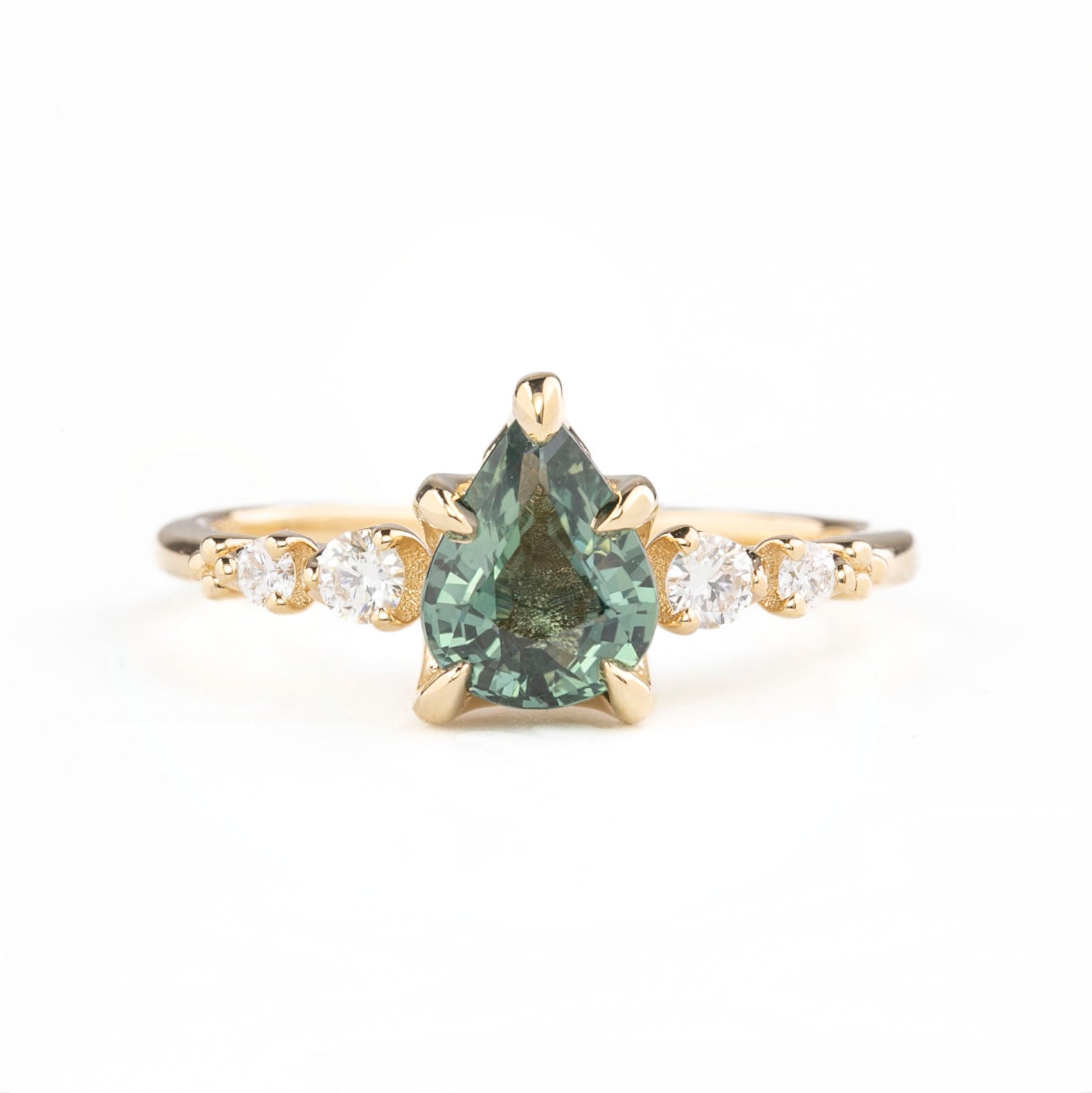Estel Fleur Ring, 1.20ct Madagascar Sapphire