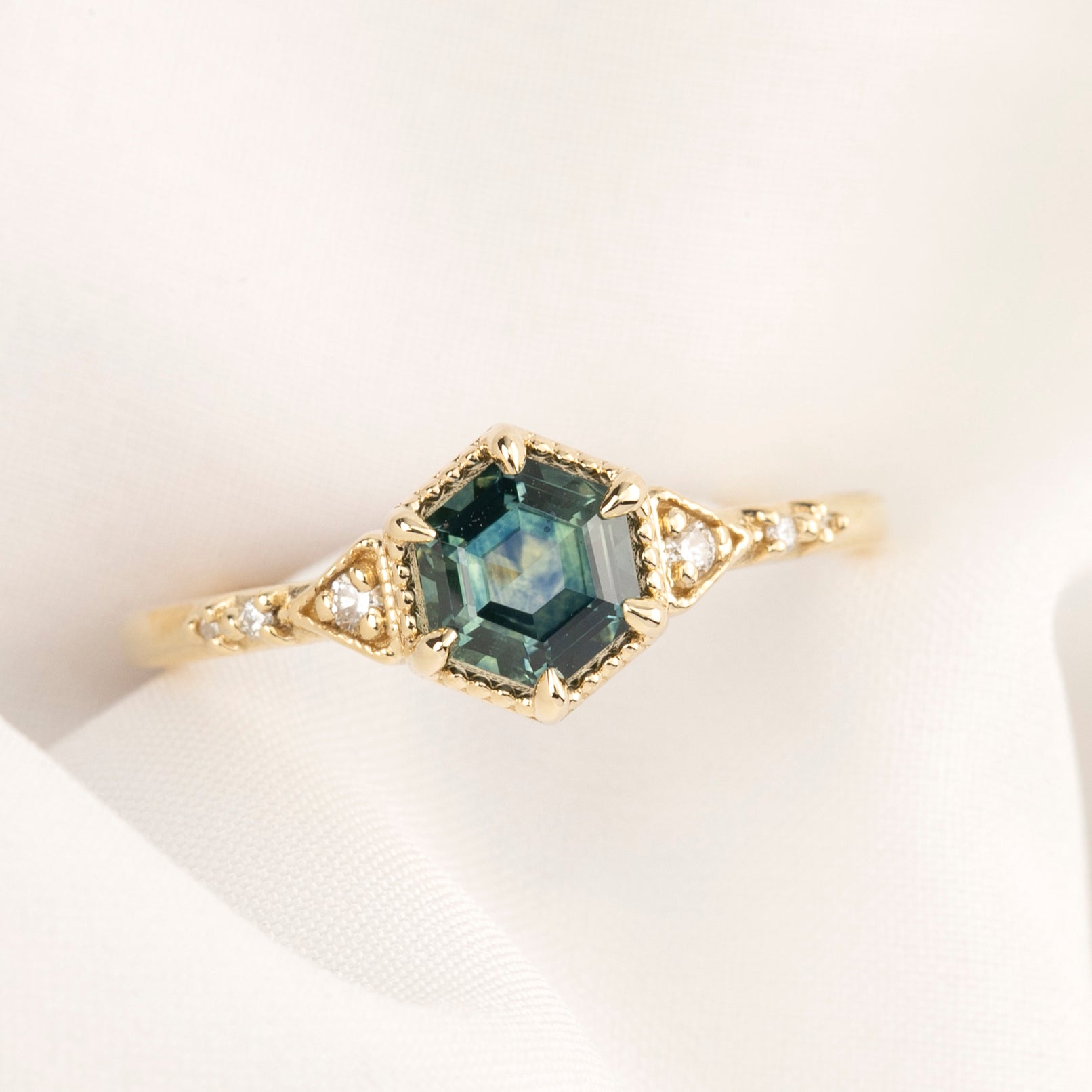Agatha Ring, Montana Sapphire