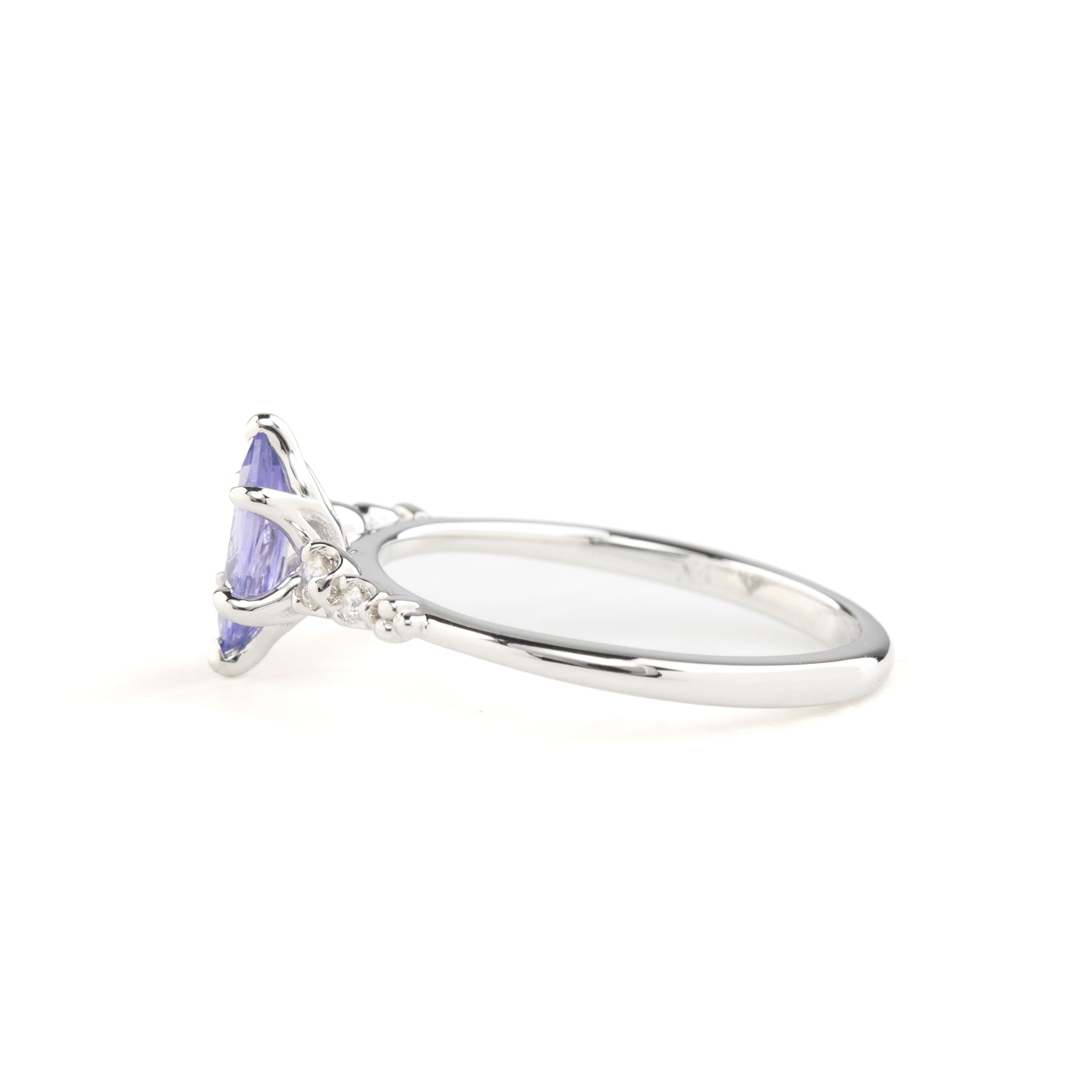 Estel Fleur Ring, 0.61ct Madagascar Sapphire