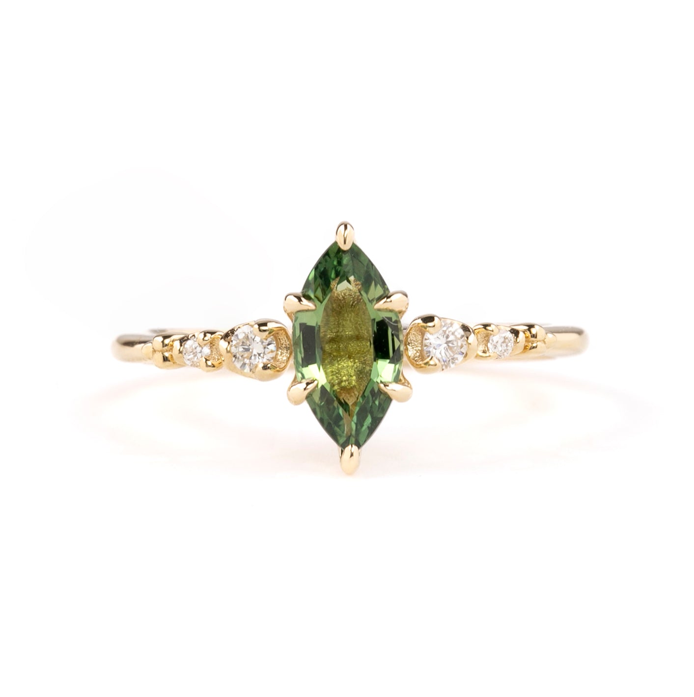 Estel Fleur Ring, Madagascar Sapphire