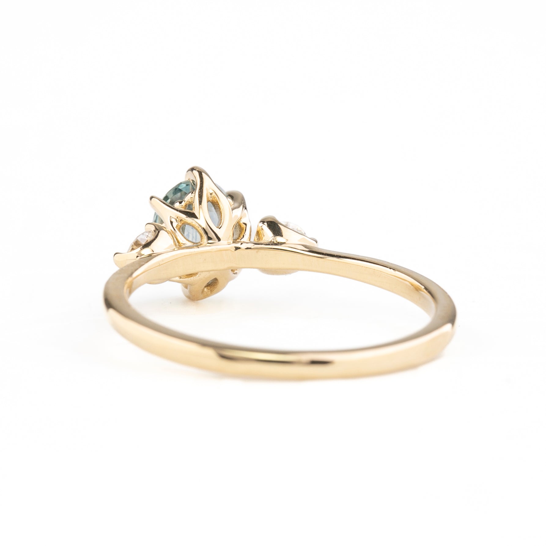 Ayana Ring, 1.10ct Montana Sapphire, oval shape gemstone