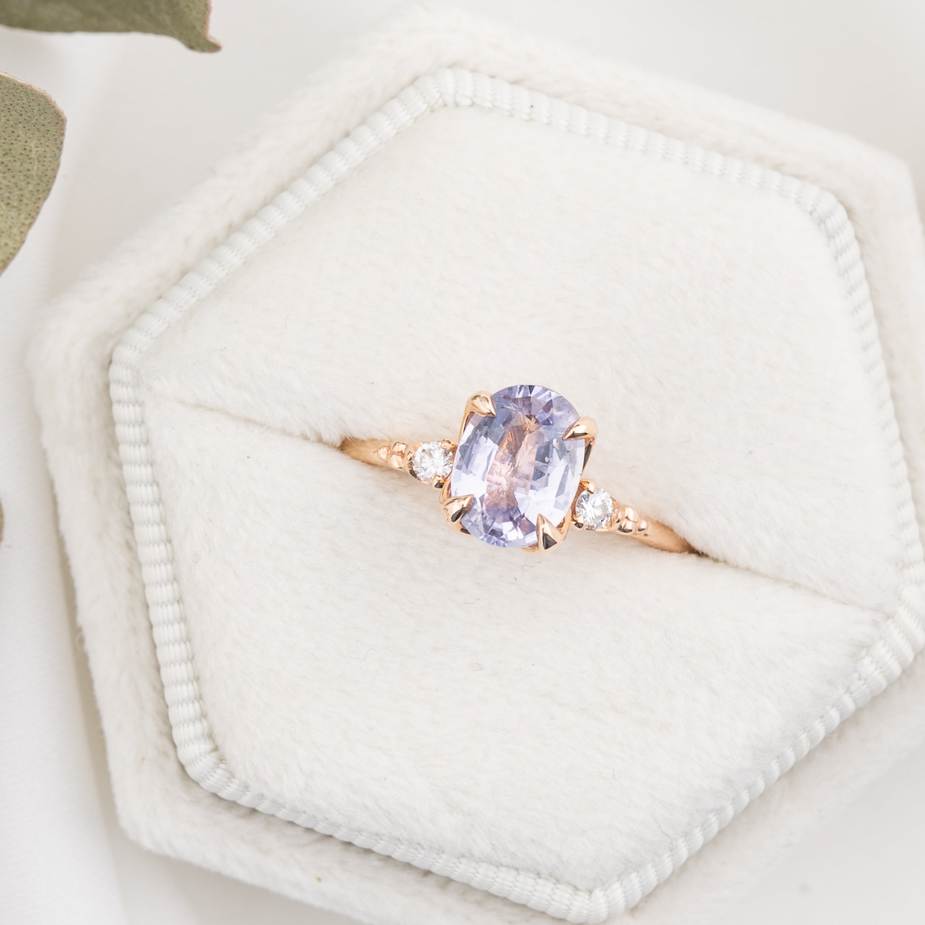 【一点物】エステルリング ・1.38ct・非加熱ラベンダーブルーサファイア・K14RG