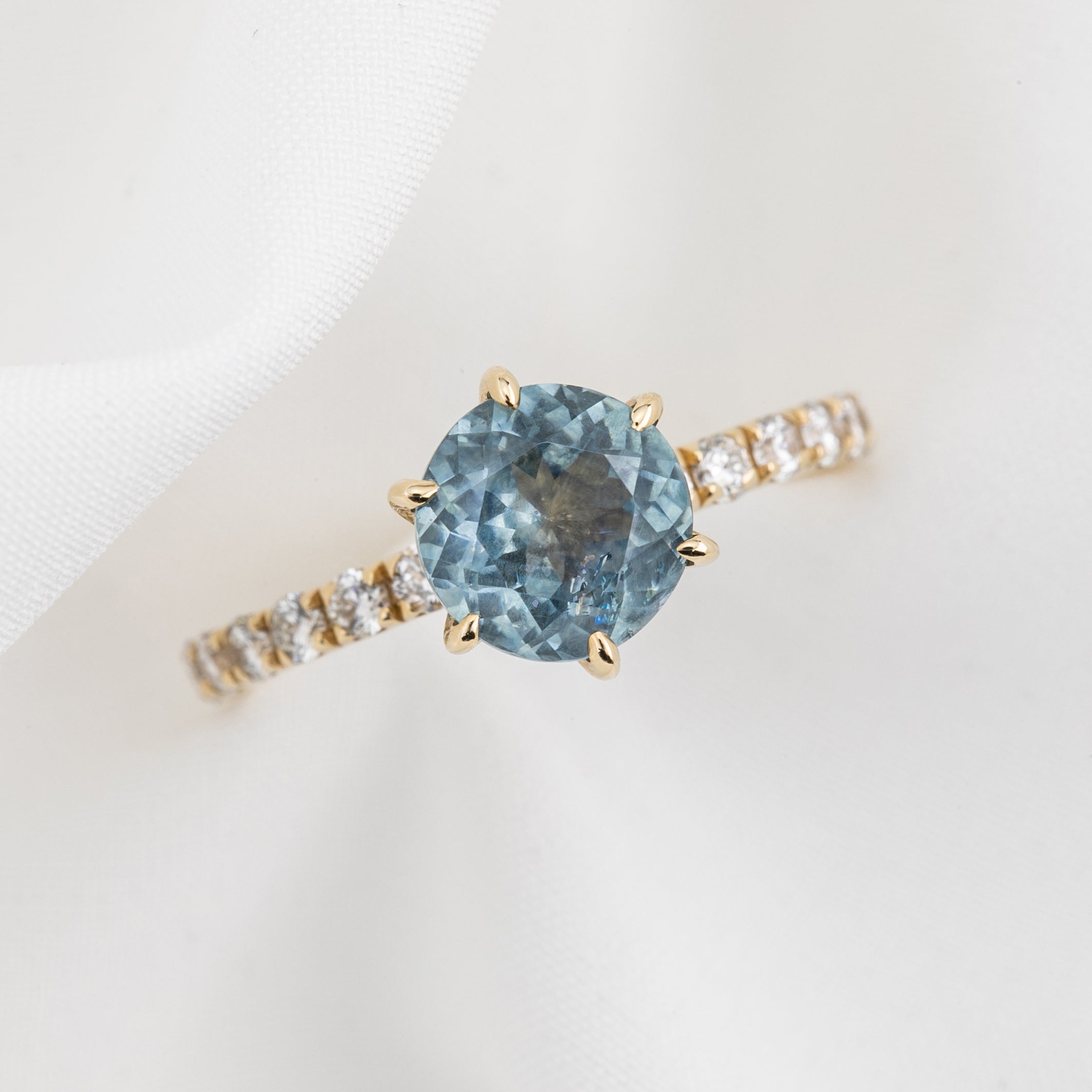 Maria Luxe Grand Ring, 2.06ct Montana Sapphire