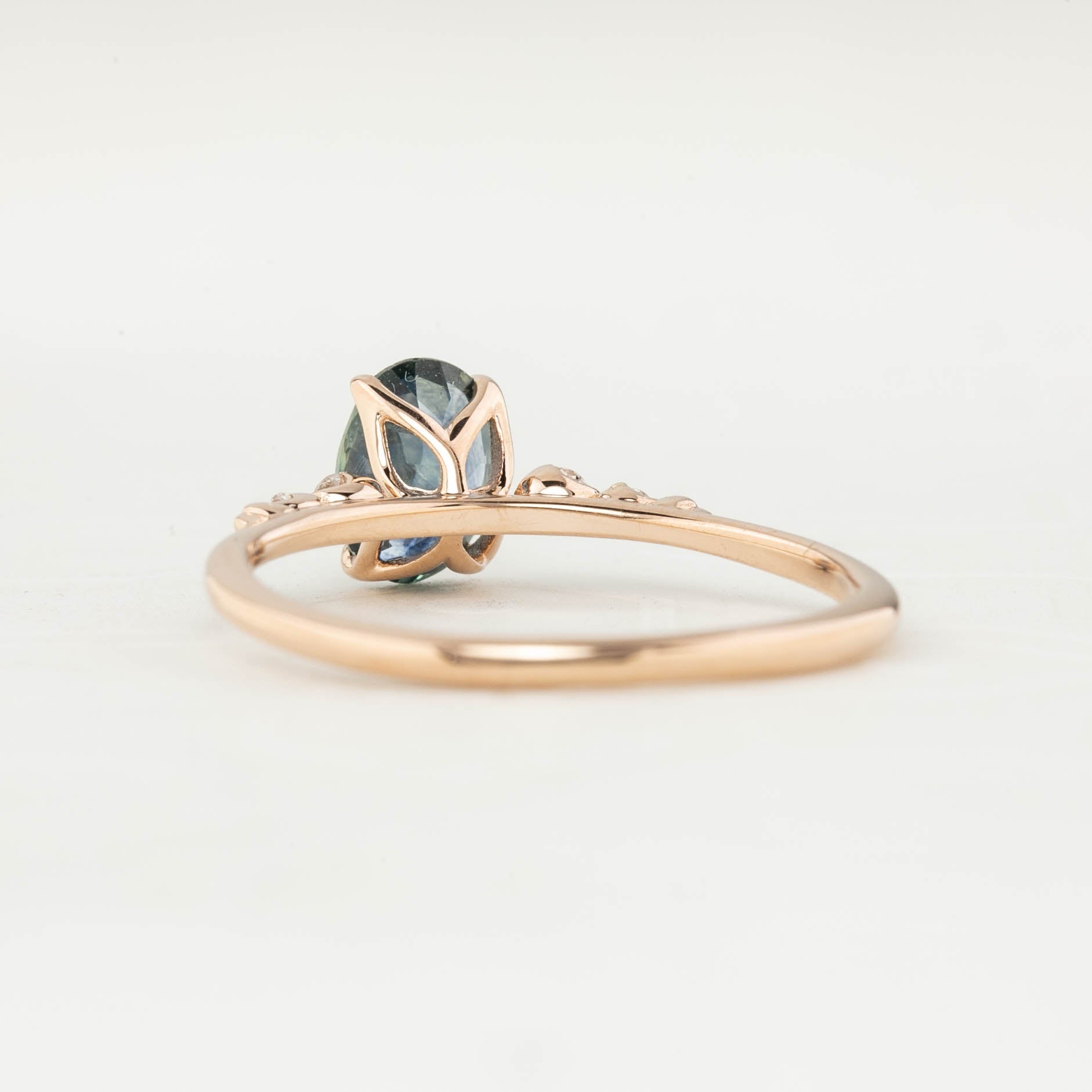 Estel Fleur Ring, 0.93ct Montana Sapphire One of a kind, oval shape gemstone