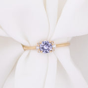 Lena Ring, 0.50-0.60ct Umba Sapphire