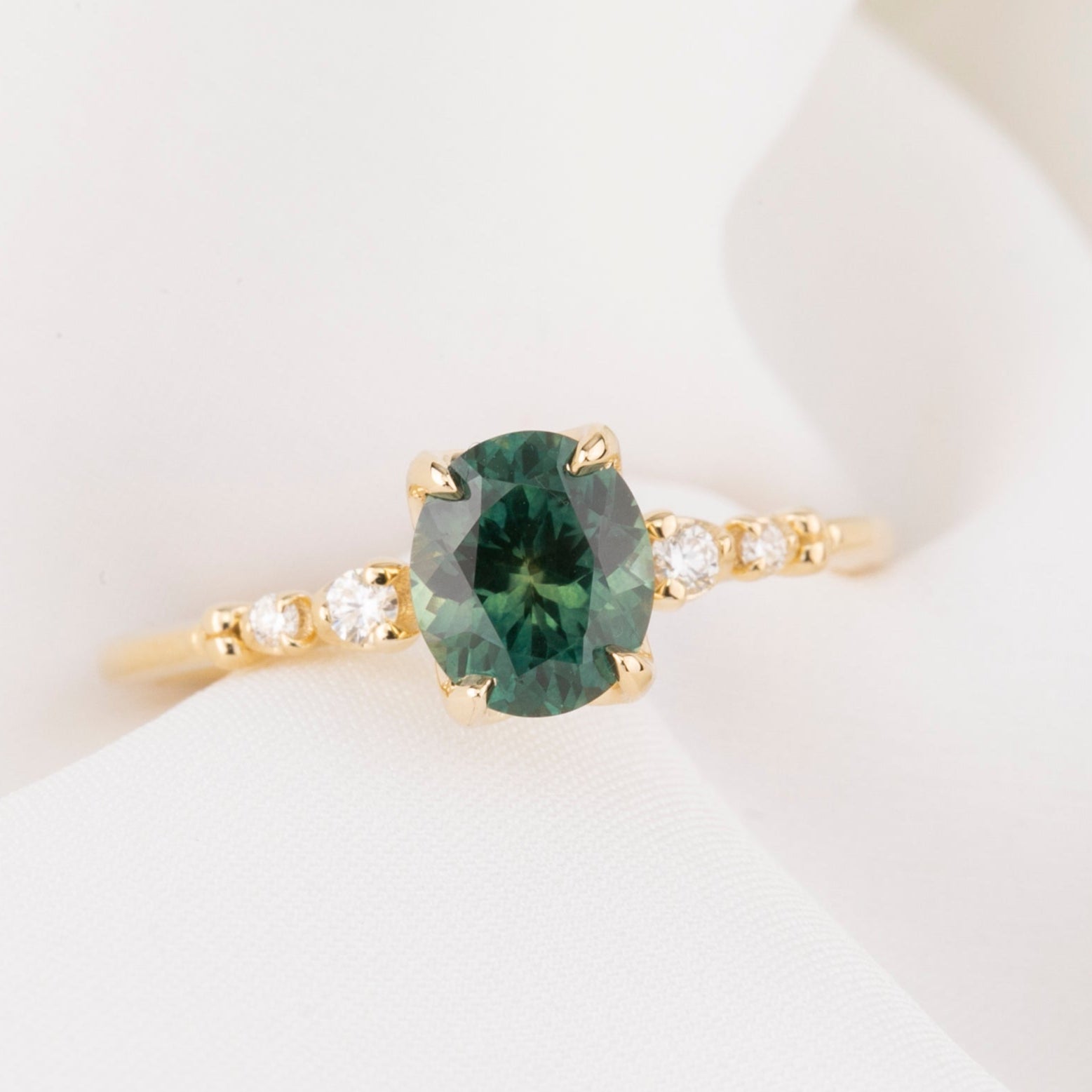 Estel Fleur Ring, 1.29ct Montana Sapphire, oval shape gemstone