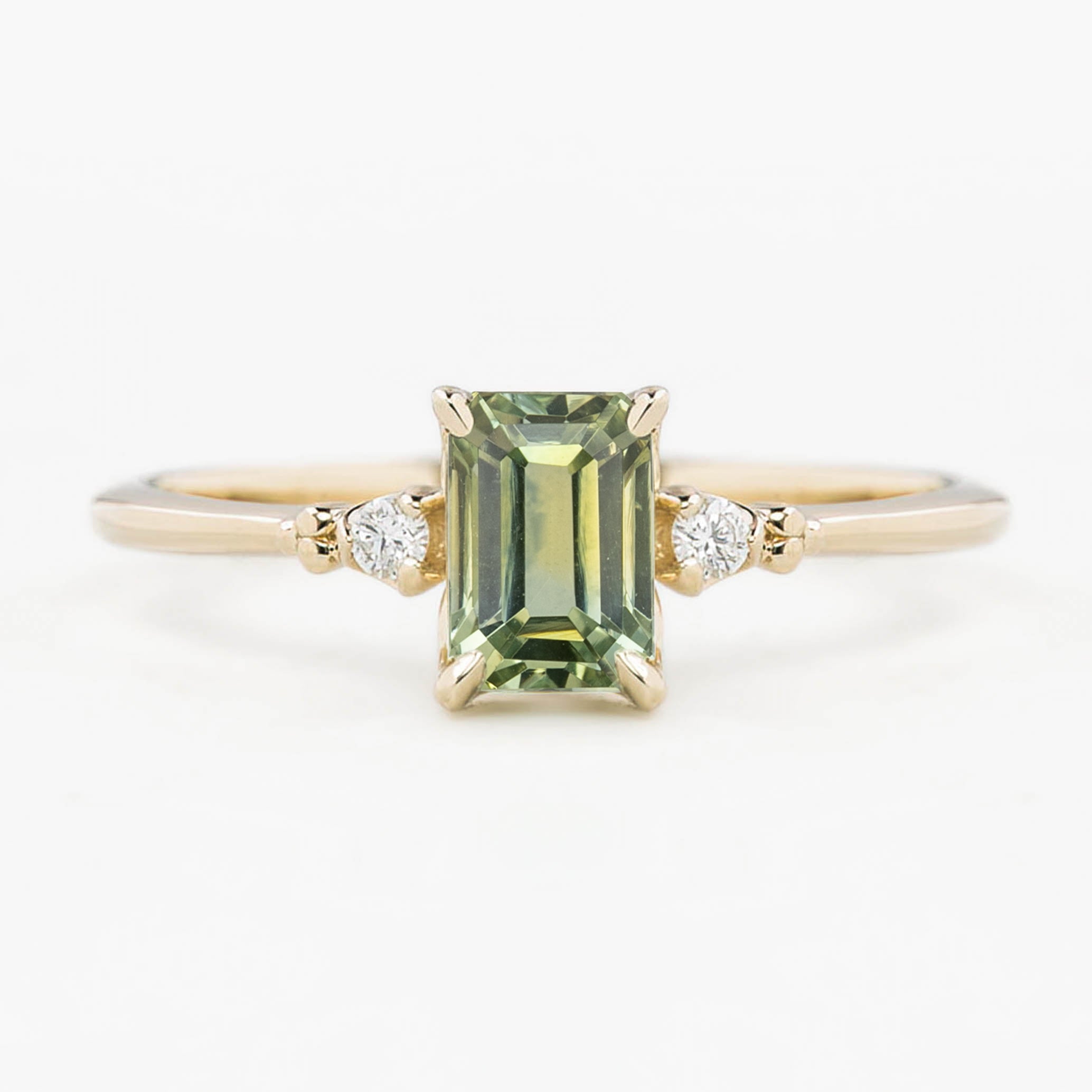 Estel Ring, 0.81ct Emerald Montana Sapphire