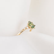 【即日配送】エステルフルールリング ・1.61ct・加熱モンタナ産グリーンイエローサファイア・K14YG