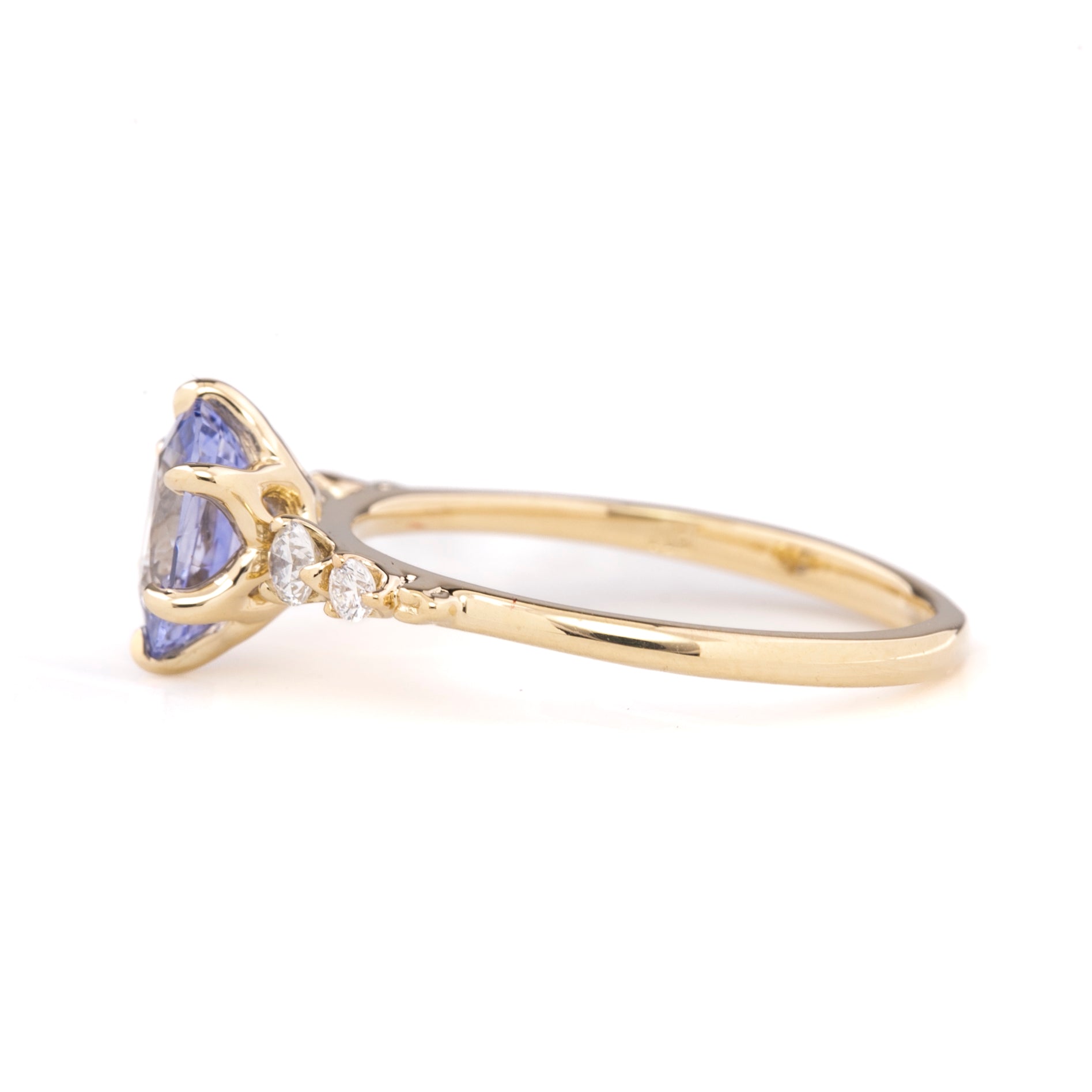 Estel Fleur Ring, 1.29ct Srilanka Sapphire, oval shape gemstone
