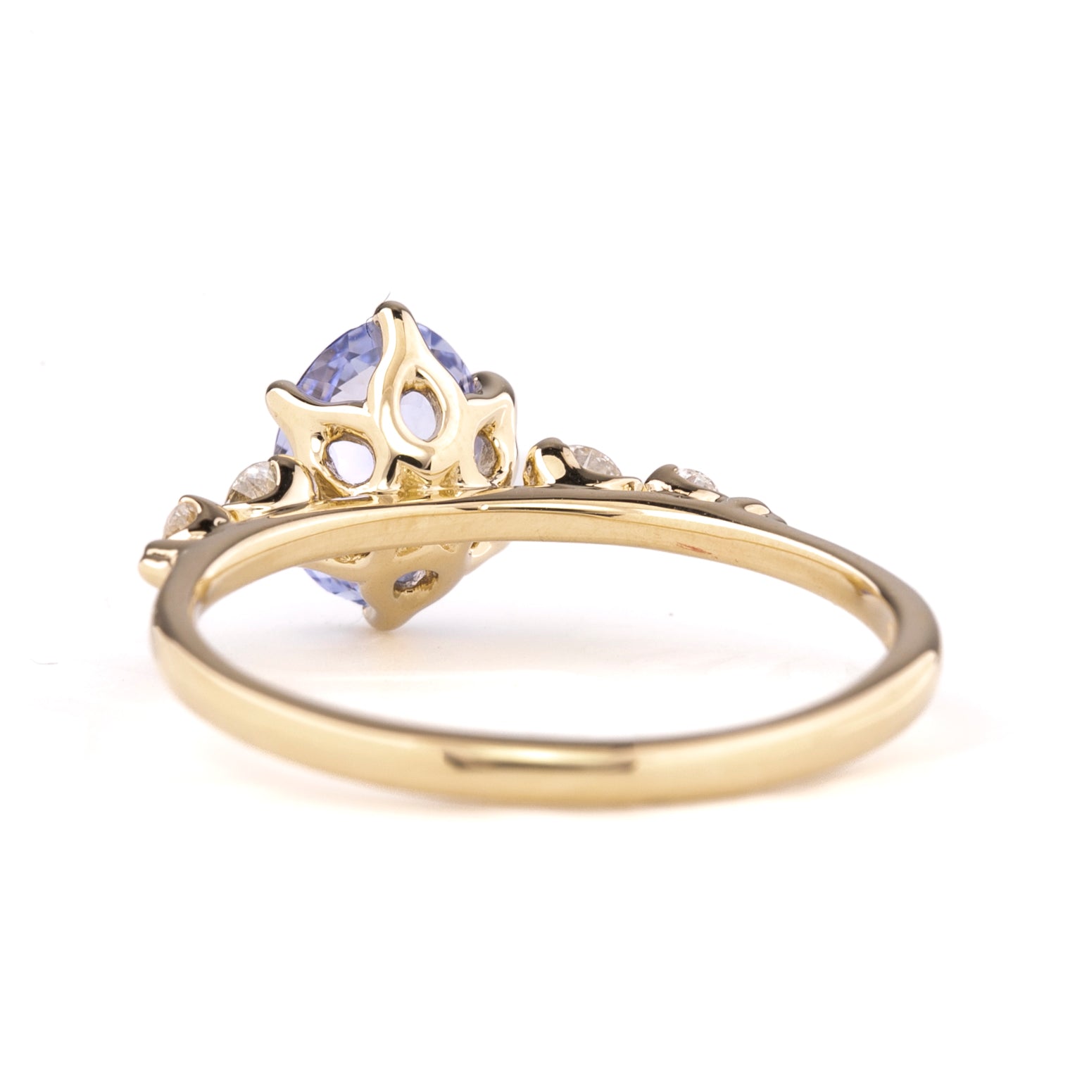 Estel Fleur Ring, 1.29ct Srilanka Sapphire, oval shape gemstone