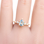 Estel Fleur Ring, 1.09ct Madagascar Sapphire