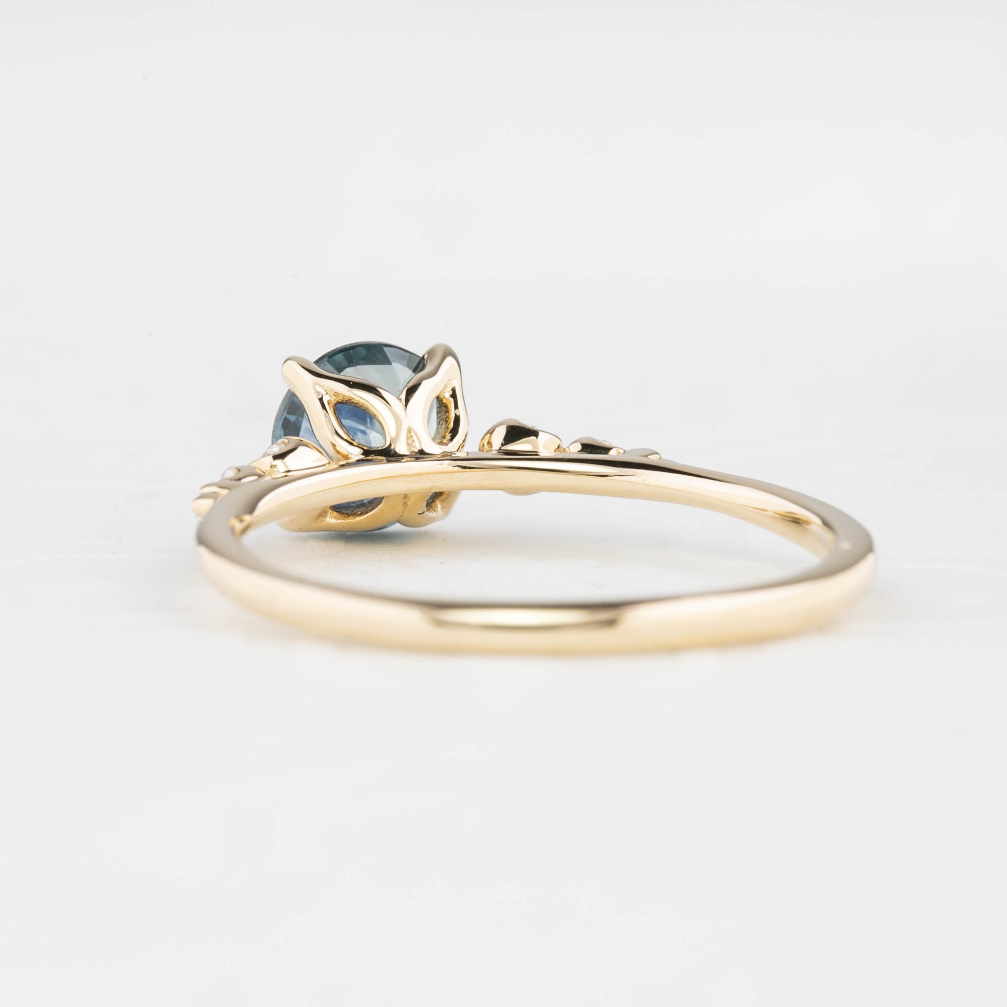 Estel Fleur Ring, 1.15ct Montana Sapphire