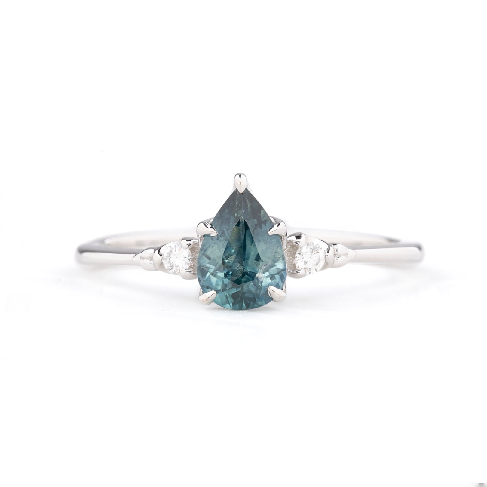 Estel Ring, 0.80ct Montana Sapphire