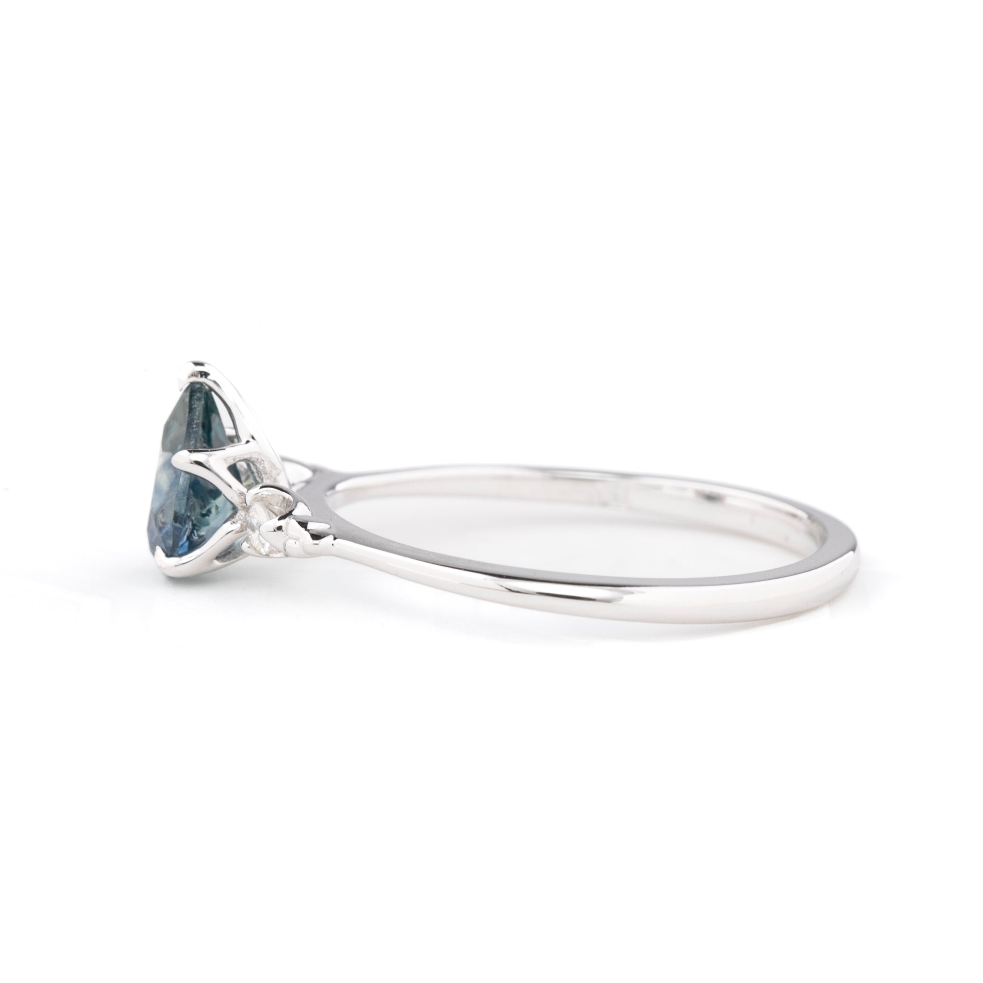 Estel Ring, 0.80ct Montana Sapphire
