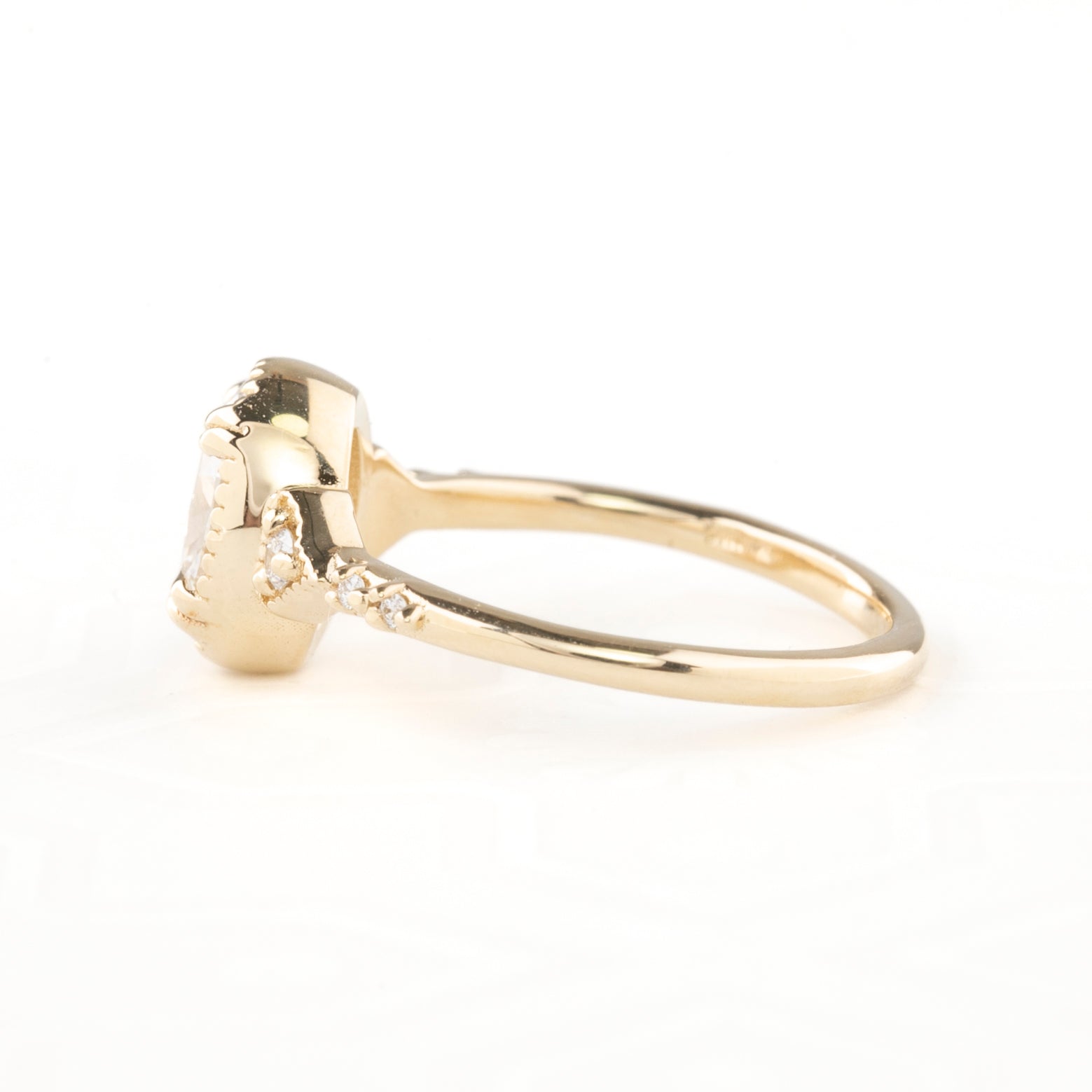 Agatha Oval Rose Cut Diamond Ring