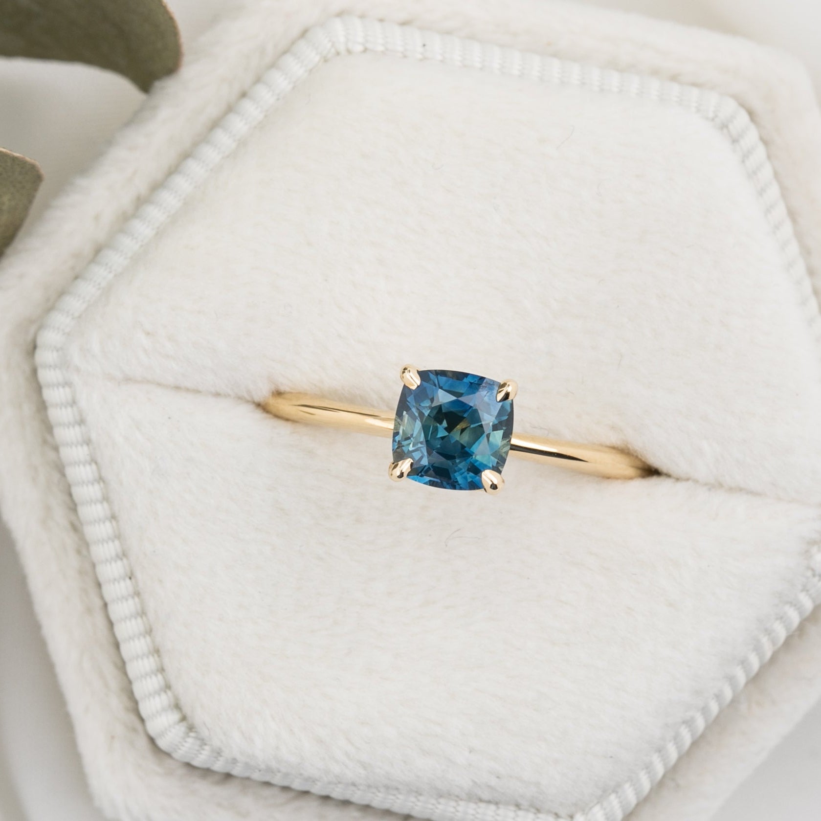 【一点物】サラリング ・0.81ct・加熱モンタナ産ティールブルーサファイア・K14YG