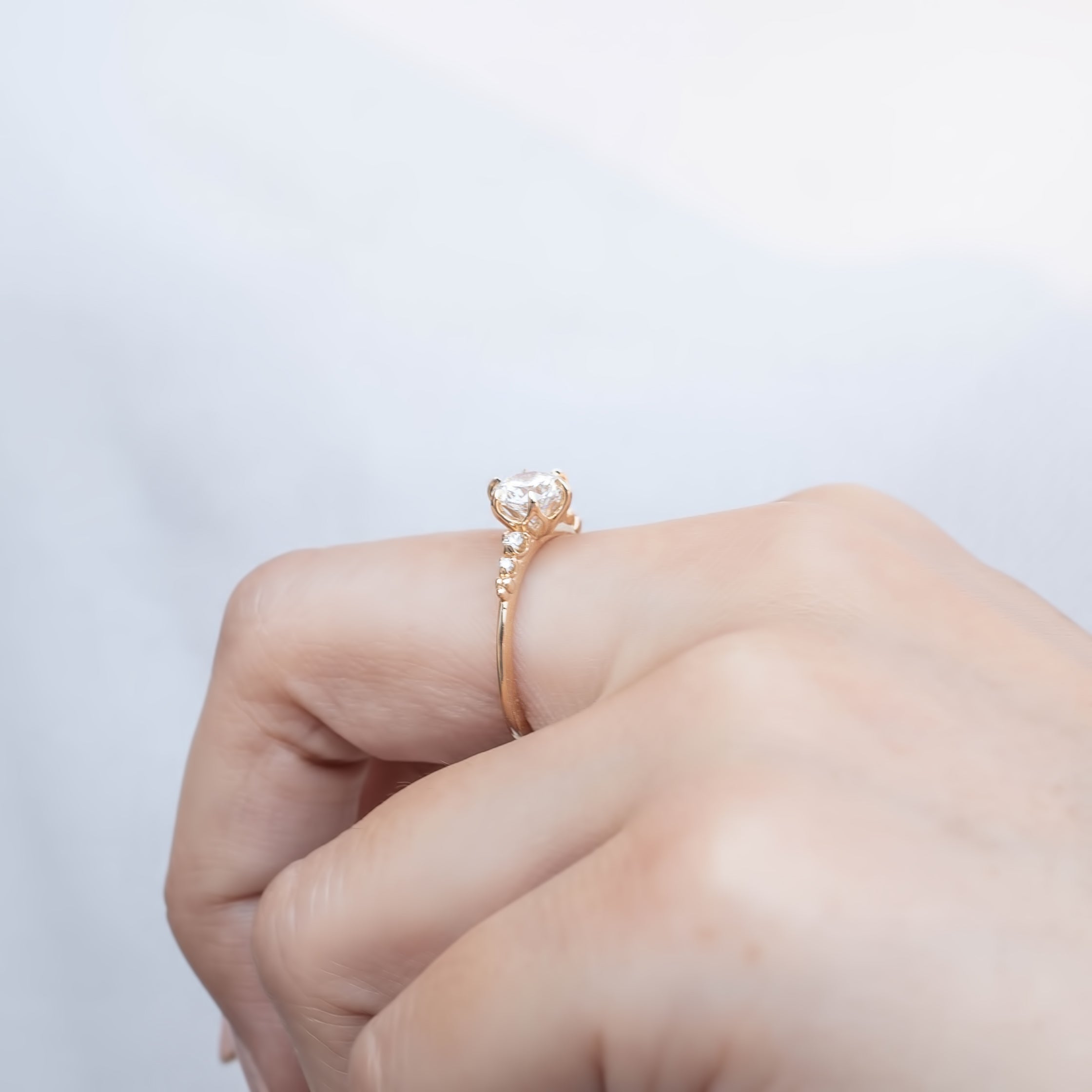 Estel Fleur Round Diamond Ring