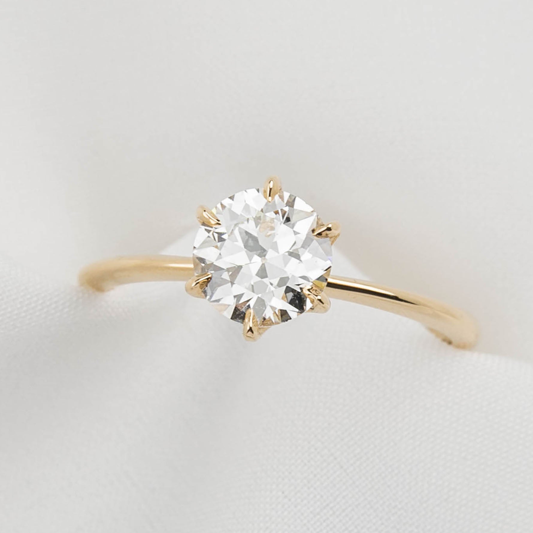 Floryn Ring, 1.15ct Round Diamond | GIA Certified