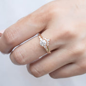 Estel Fleur Round Diamond Ring