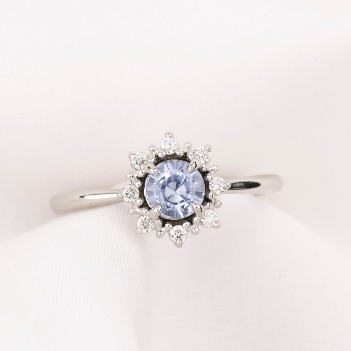 Victoria Ring, 0.55ct Sapphire