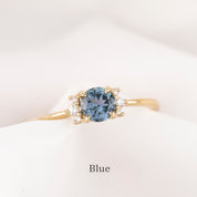 Lena Ring, 0.50-0.60ct Umba Sapphire