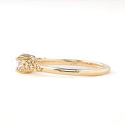 Estel Fleur Ring (East-west), 0.40ct Oval Diamond
