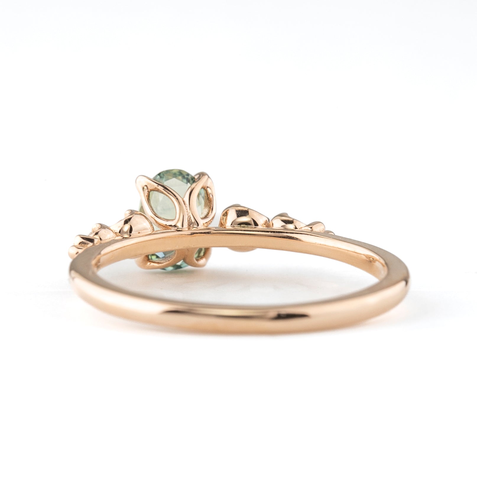 Estel Fleur Ring, 0.74ct Montana Sapphire, oval shape gemstone