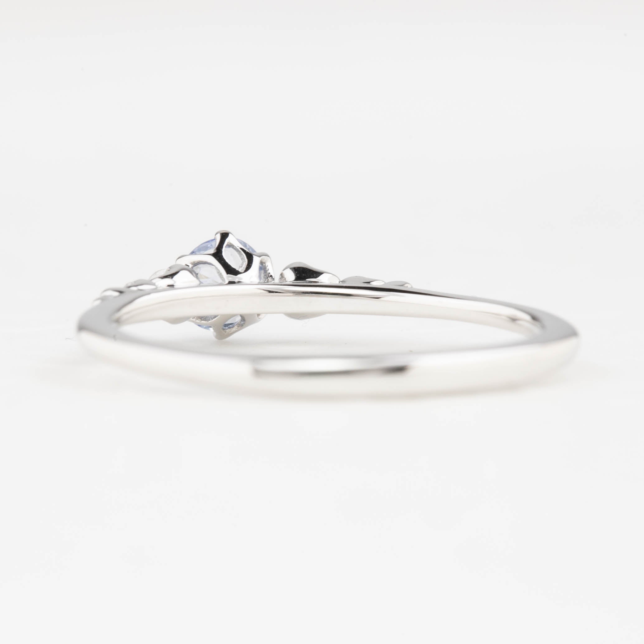 Estel Fleur Ring, 0.30ct Ceylon Sapphire