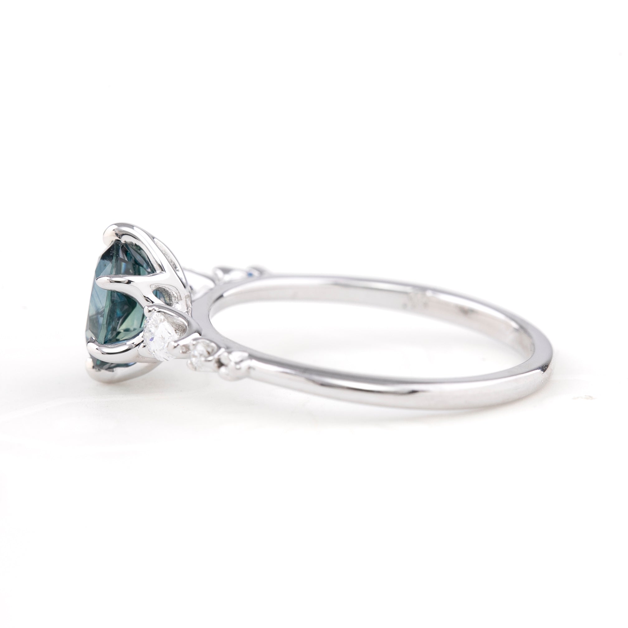 Estel Fleur Petal Sapphire Ring