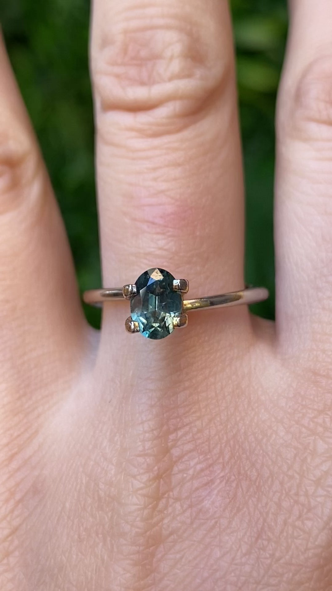 1.07ct Oval Cut Blue Green Montana Sapphire SO600