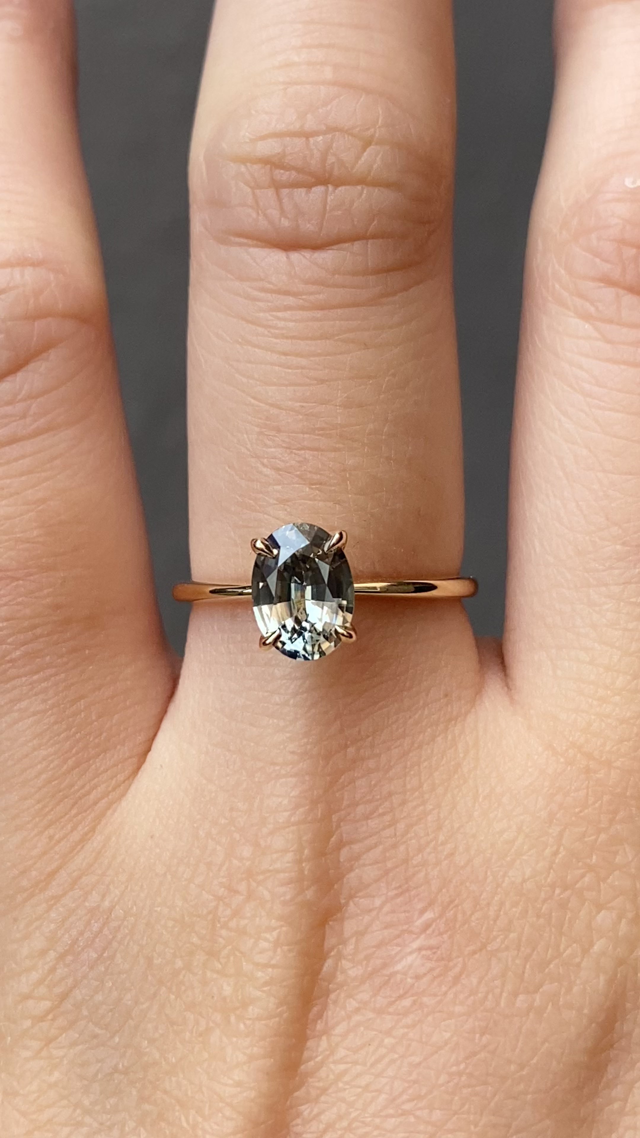 【一点物】ジェーンリング ・1.47ct・非加熱マダガスカル産グレーブルーサファイア・K14YG