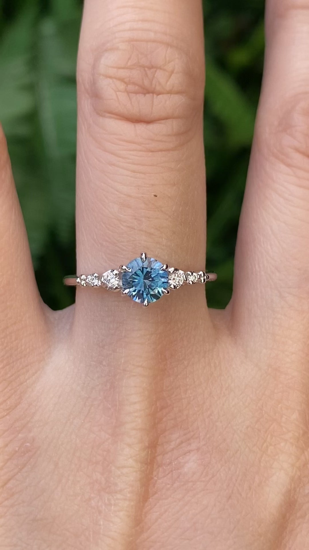 Estel Fleur Ring, 0.72ct Montana Sapphire
