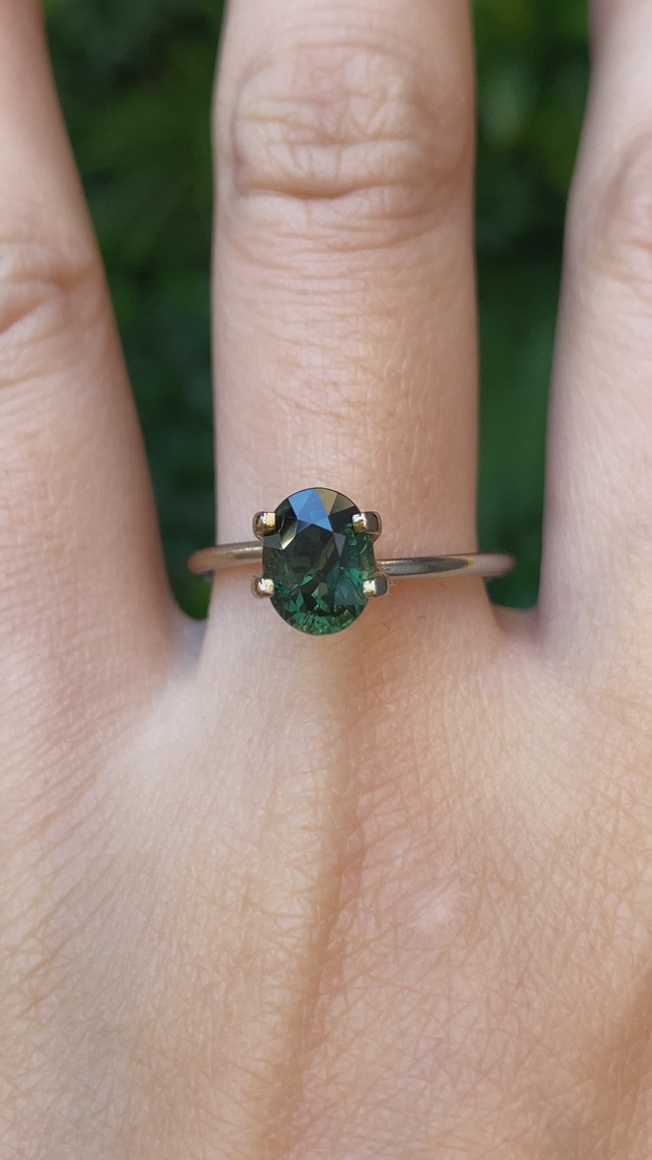 1.79ct Oval Cut Green Madagascar Sapphire SO567
