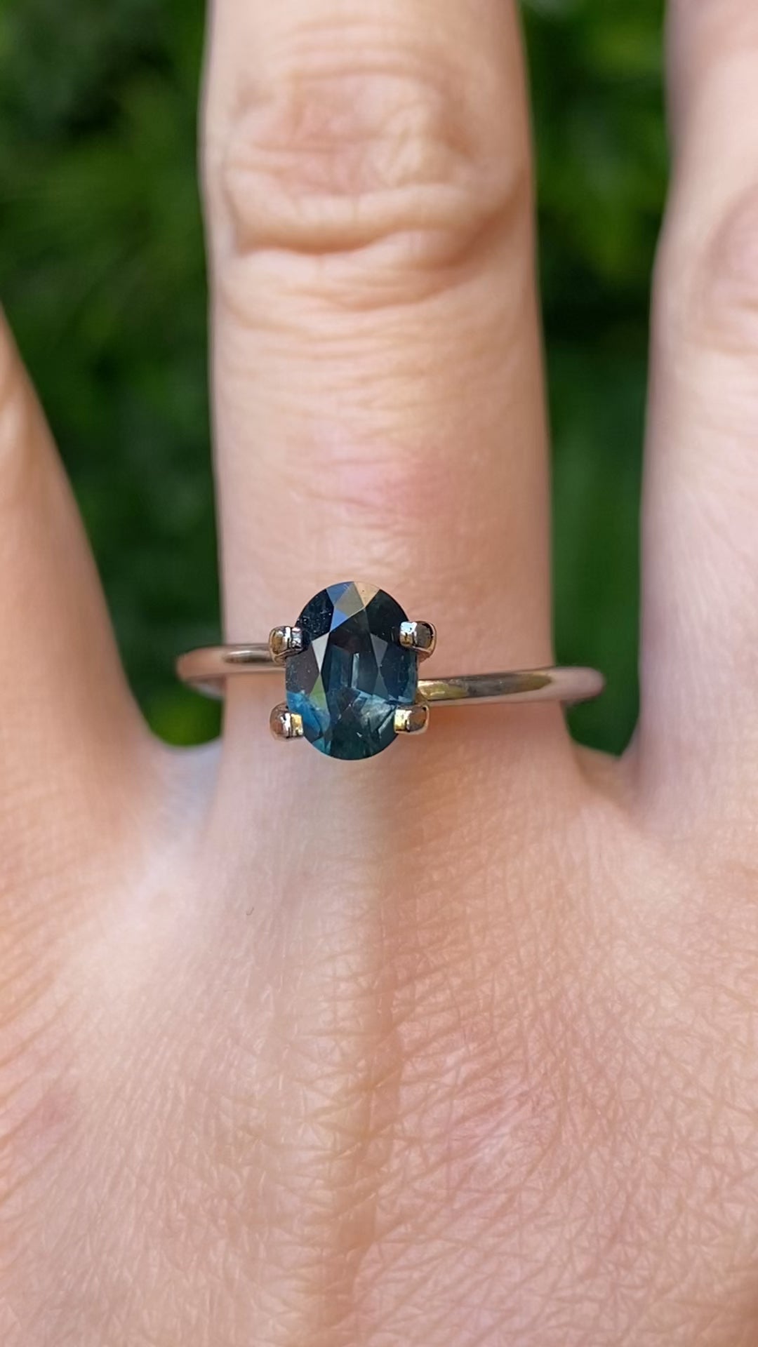 1.28ct Oval Cut Teal Blue Montana Sapphire SO597