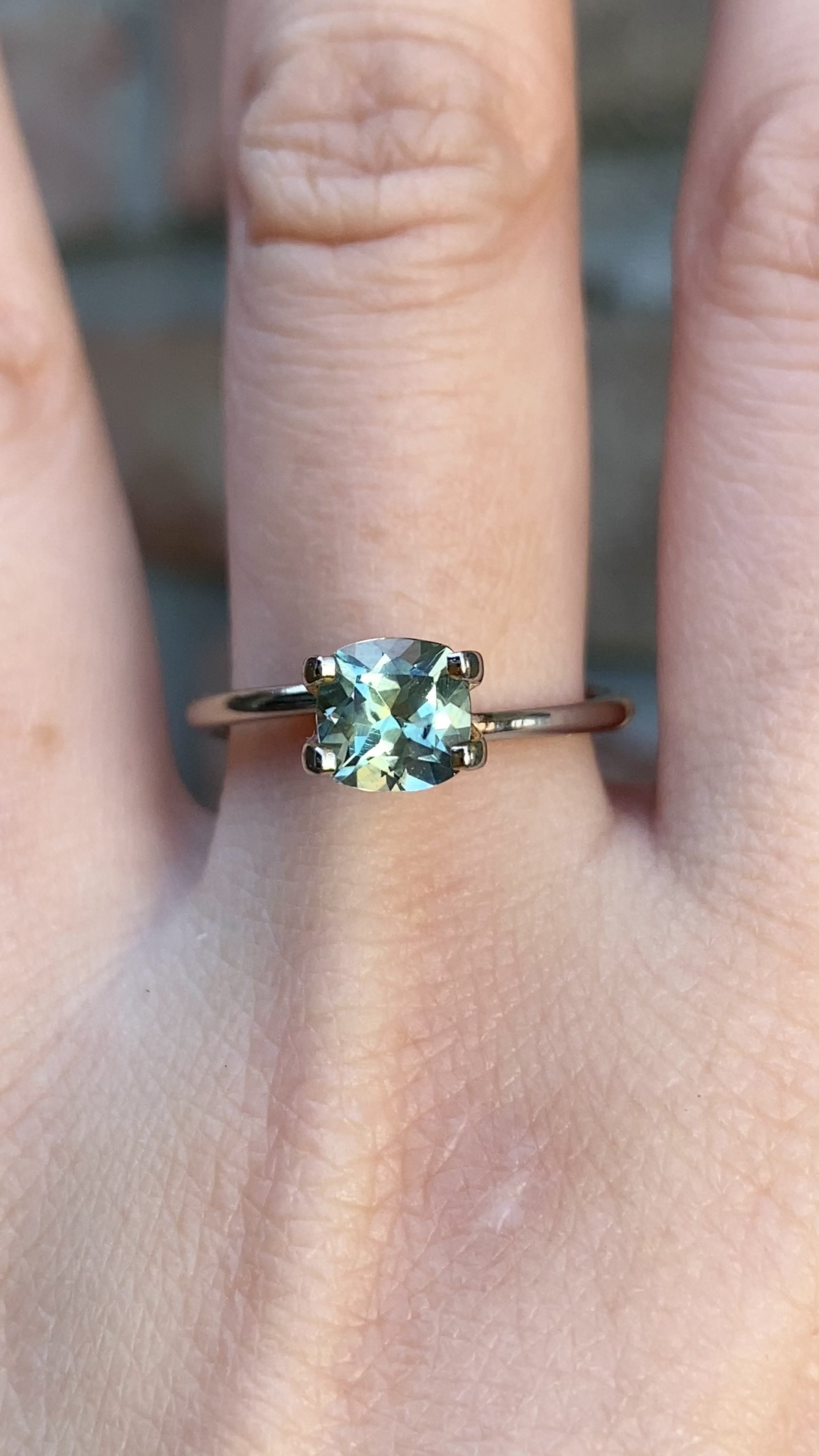 1.26ct クッションカット パルティグリーンアクアイエローサファイア モンタナ産 SF318